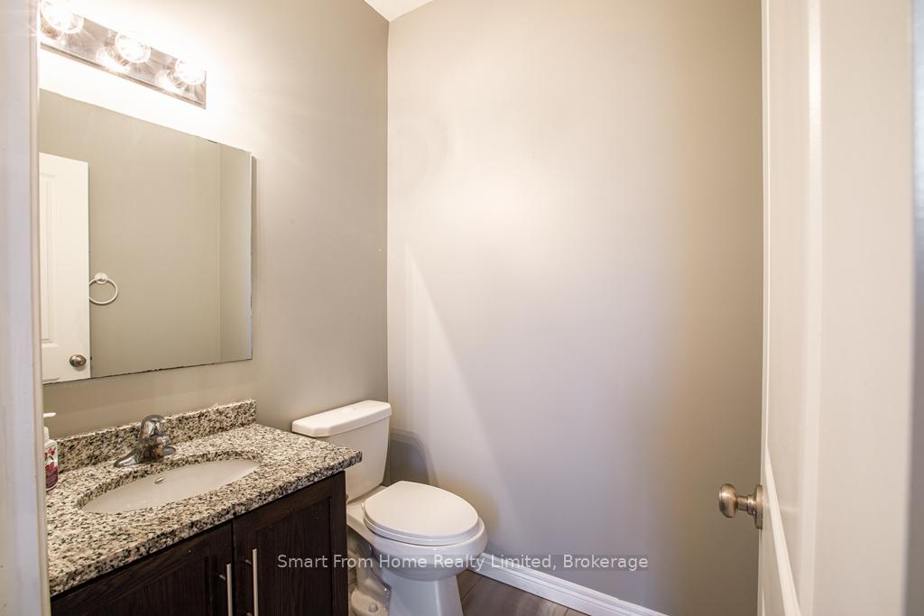 Photo 14 of 30 Willowrun Drive, Kitchener — HOMEH