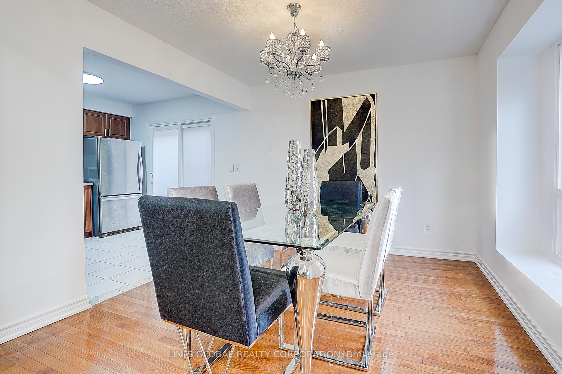 Photo 15 of 56 Upton Crescent, Markham, Milliken Mills West — HOMEH