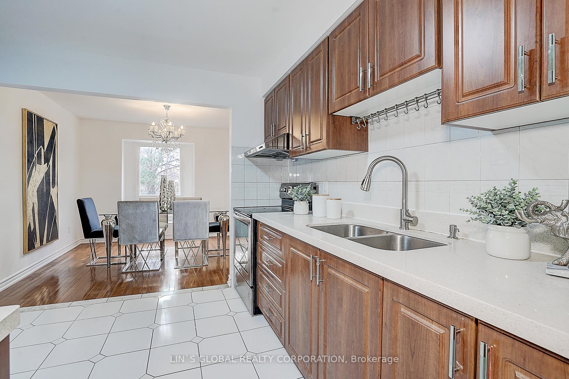 Photo 22 of 56 Upton Crescent, Markham, Milliken Mills West — HOMEH