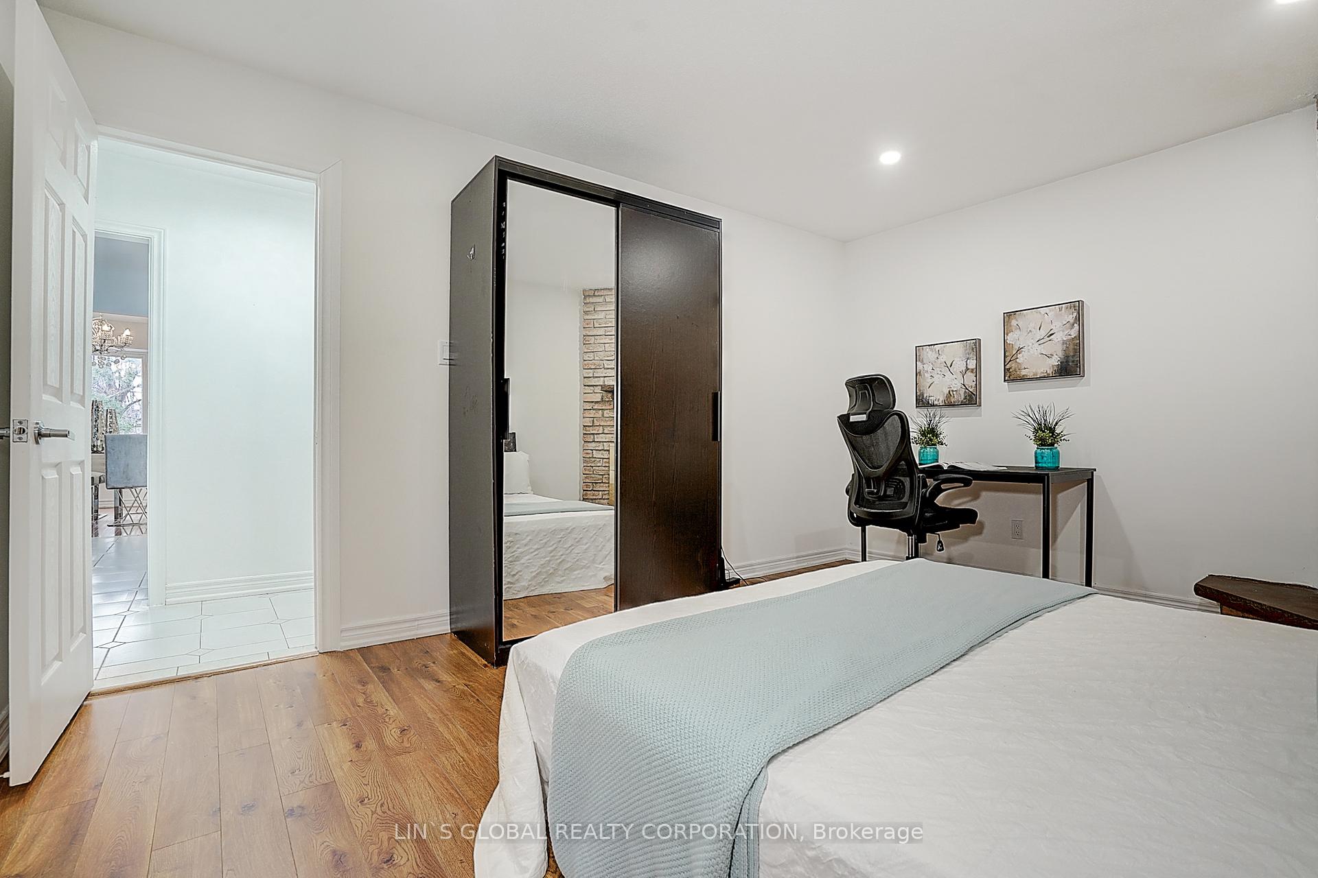Photo 46 of 56 Upton Crescent, Markham, Milliken Mills West — HOMEH