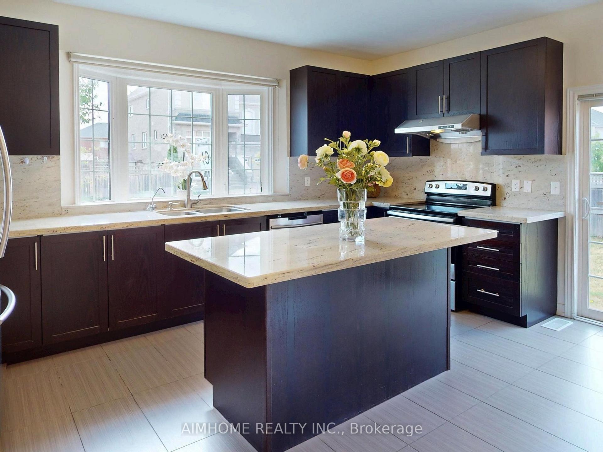 Photo 11 of 103 Evershot Crescent, Markham, Wismer — HOMEH