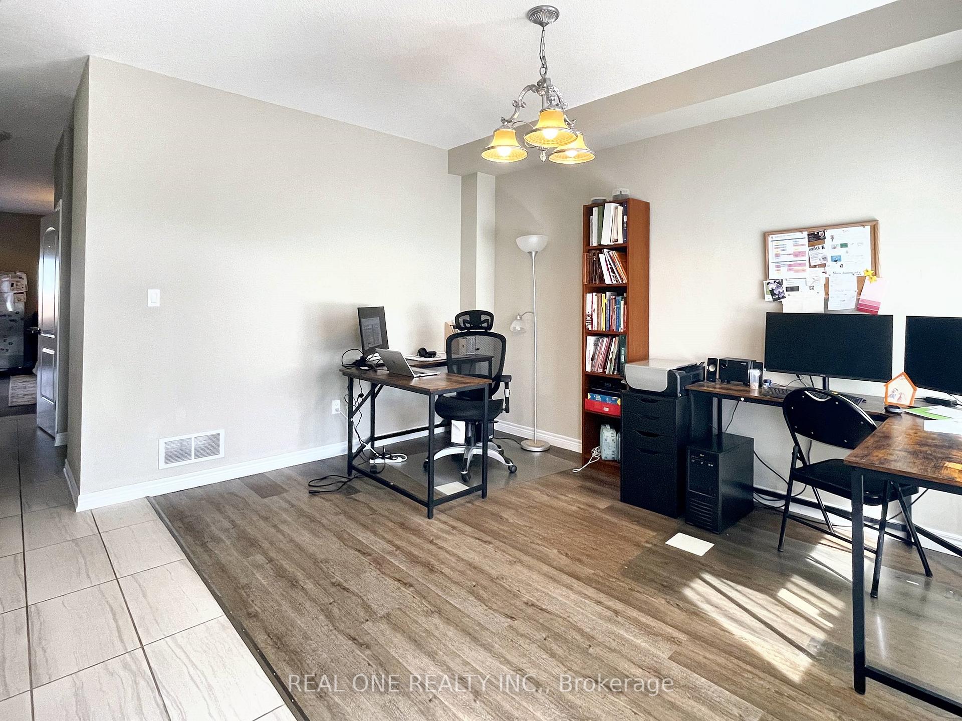 Photo 7 of Unit 10, 421 Kitty Murray Lane, Hamilton, Meadowlands — HOMEH