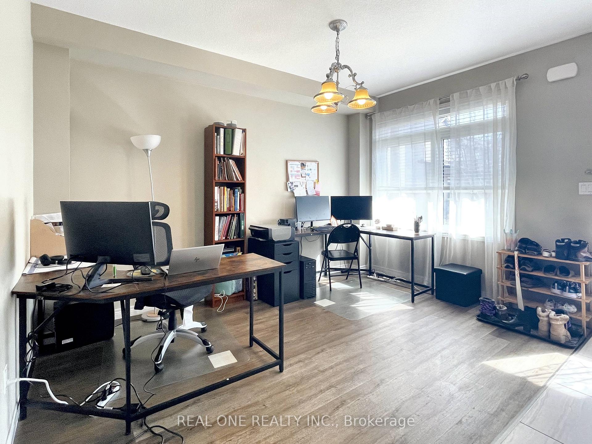 Photo 8 of Unit 10, 421 Kitty Murray Lane, Hamilton, Meadowlands — HOMEH