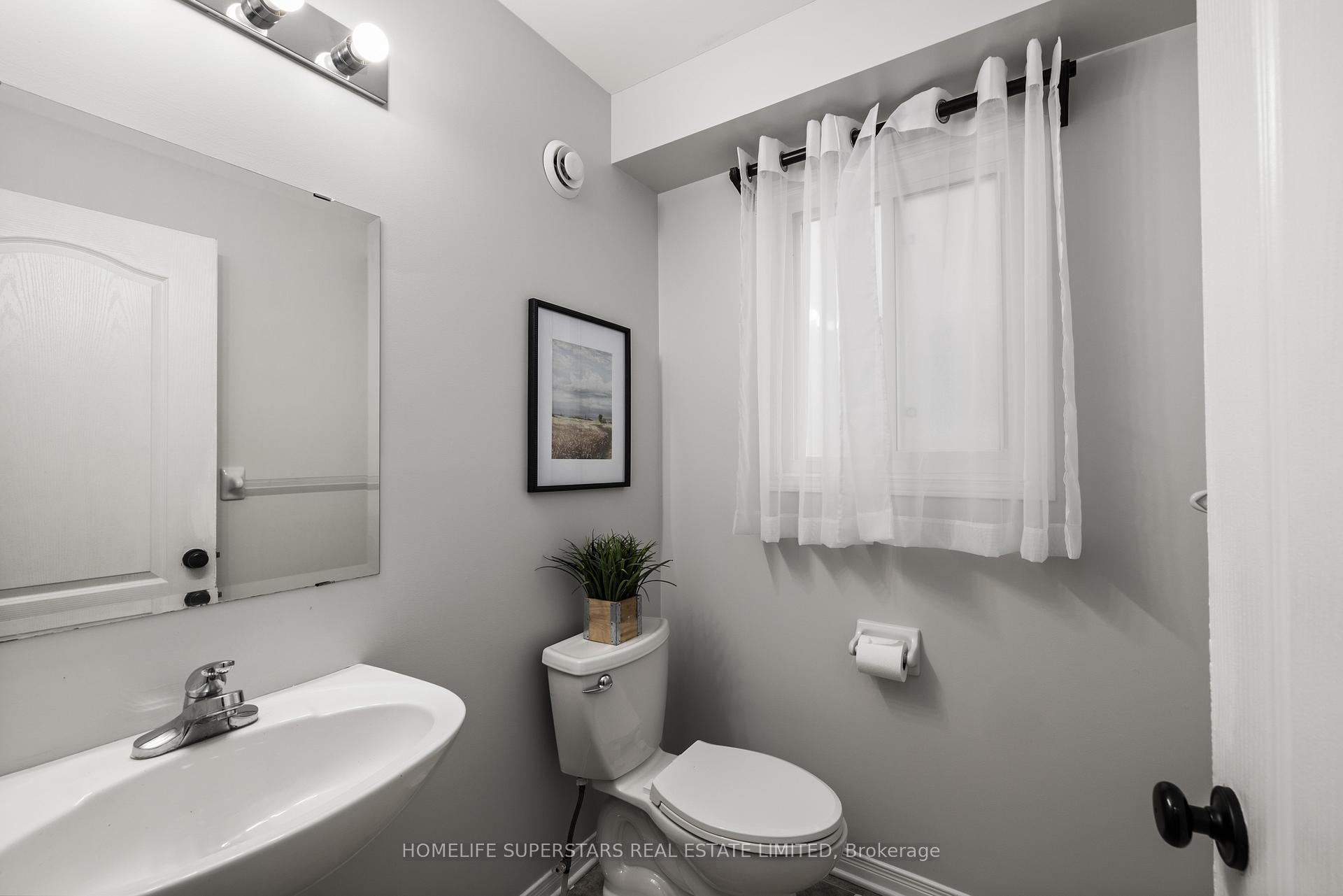 Photo 3 of 1379 Atkinson Street, Kingston, City Northwest — HOMEH
