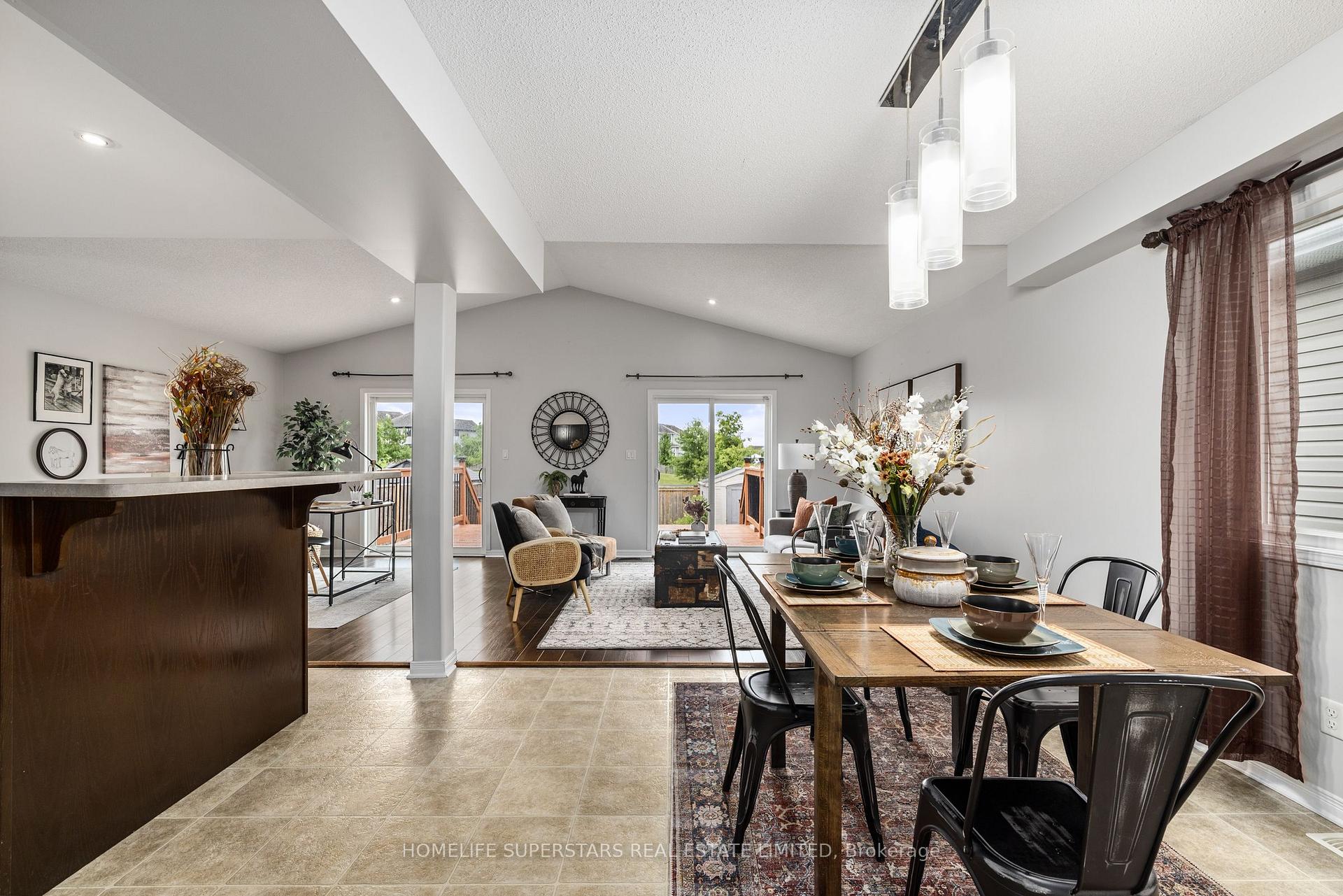 Photo 5 of 1379 Atkinson Street, Kingston, City Northwest — HOMEH