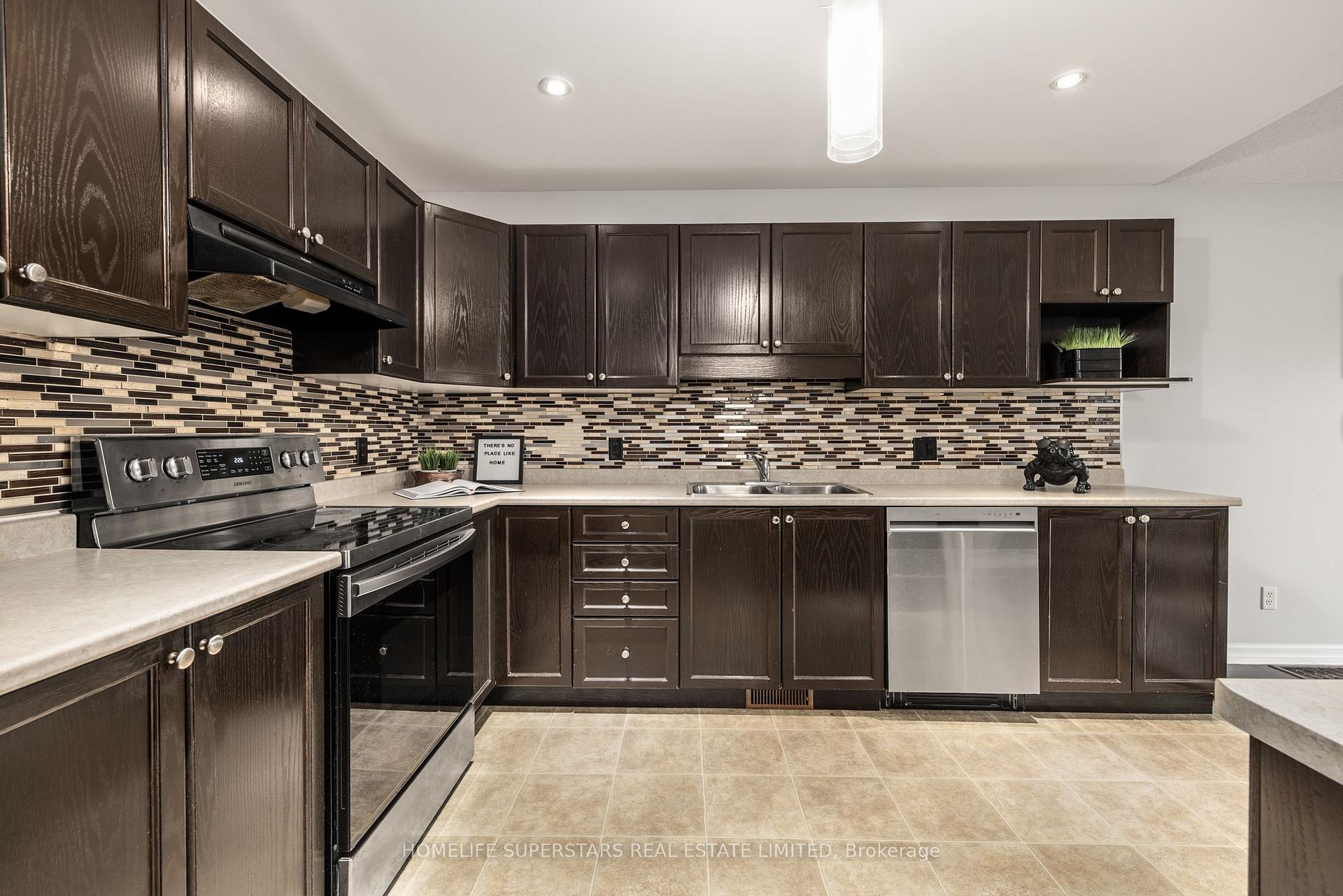 Photo 8 of 1379 Atkinson Street, Kingston, City Northwest — HOMEH
