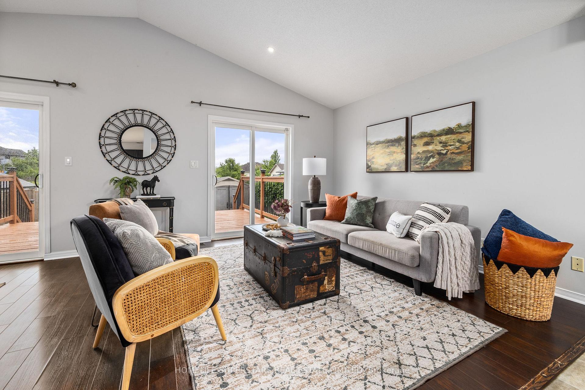 Photo 14 of 1379 Atkinson Street, Kingston, City Northwest — HOMEH
