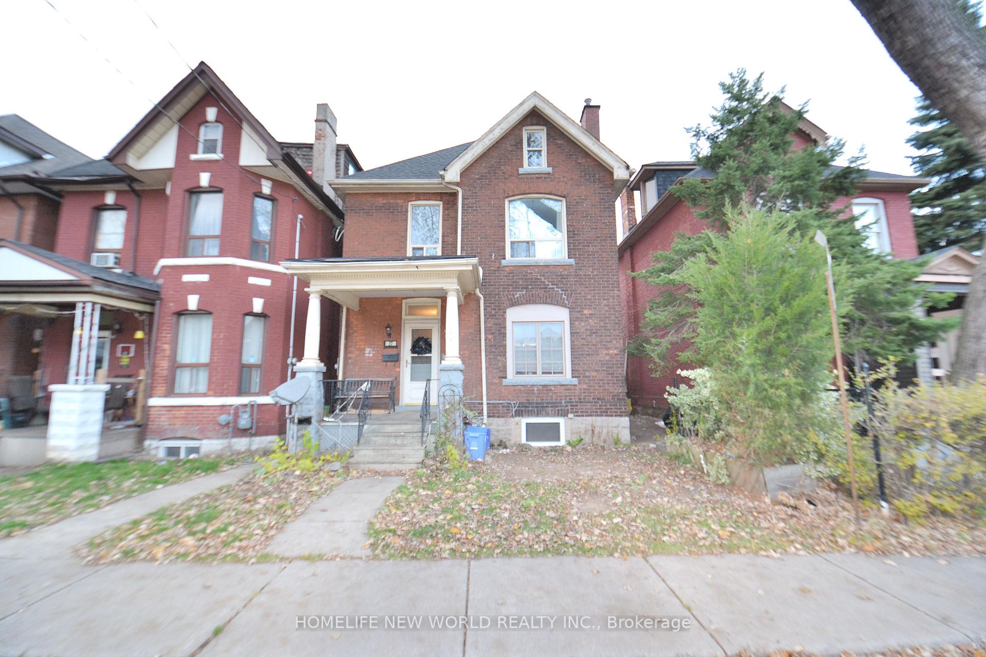 Front of Unit Lower, 27 Nightingale Street