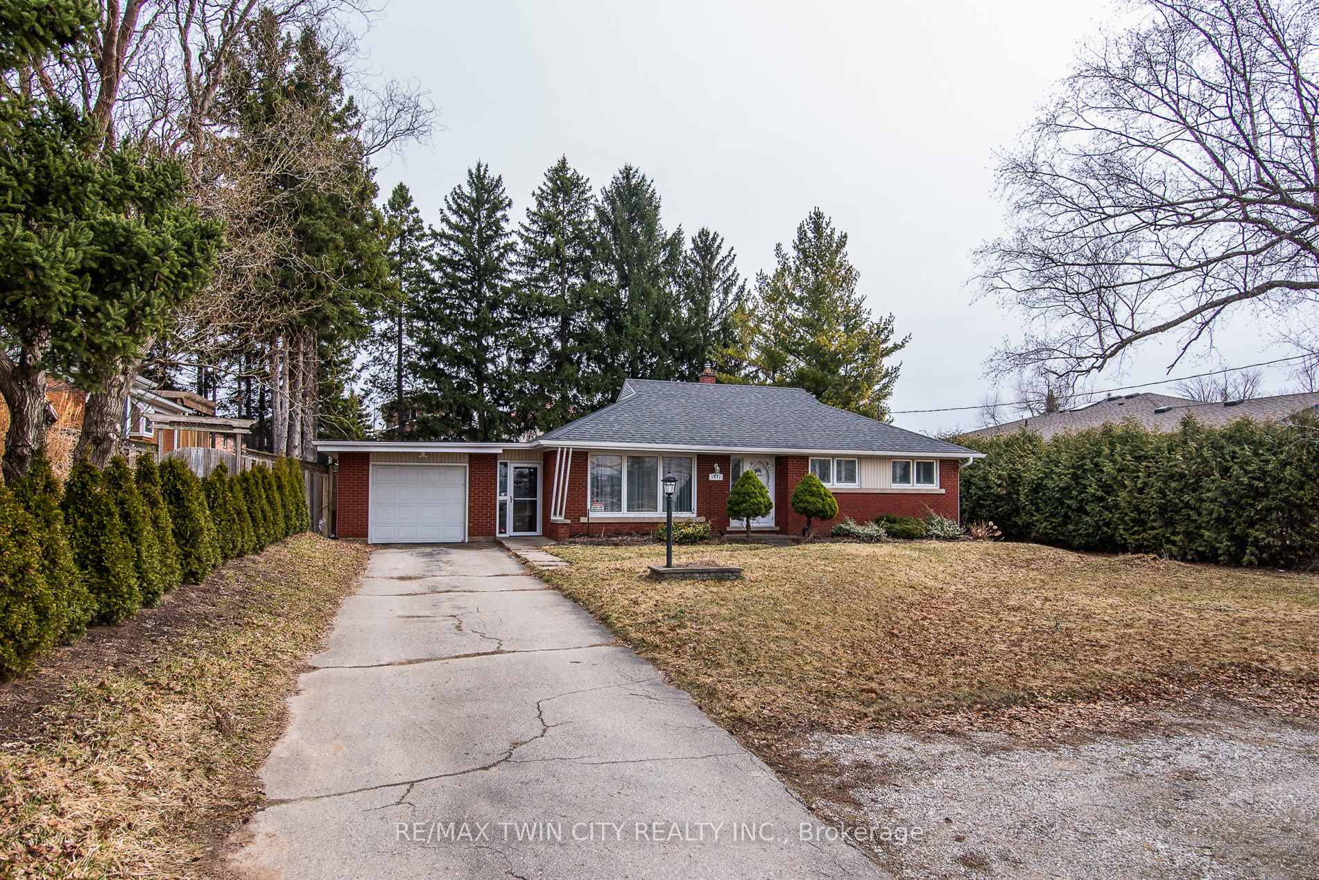 Photo 1 of 1471 Ottawa Street S, Kitchener — HOMEH