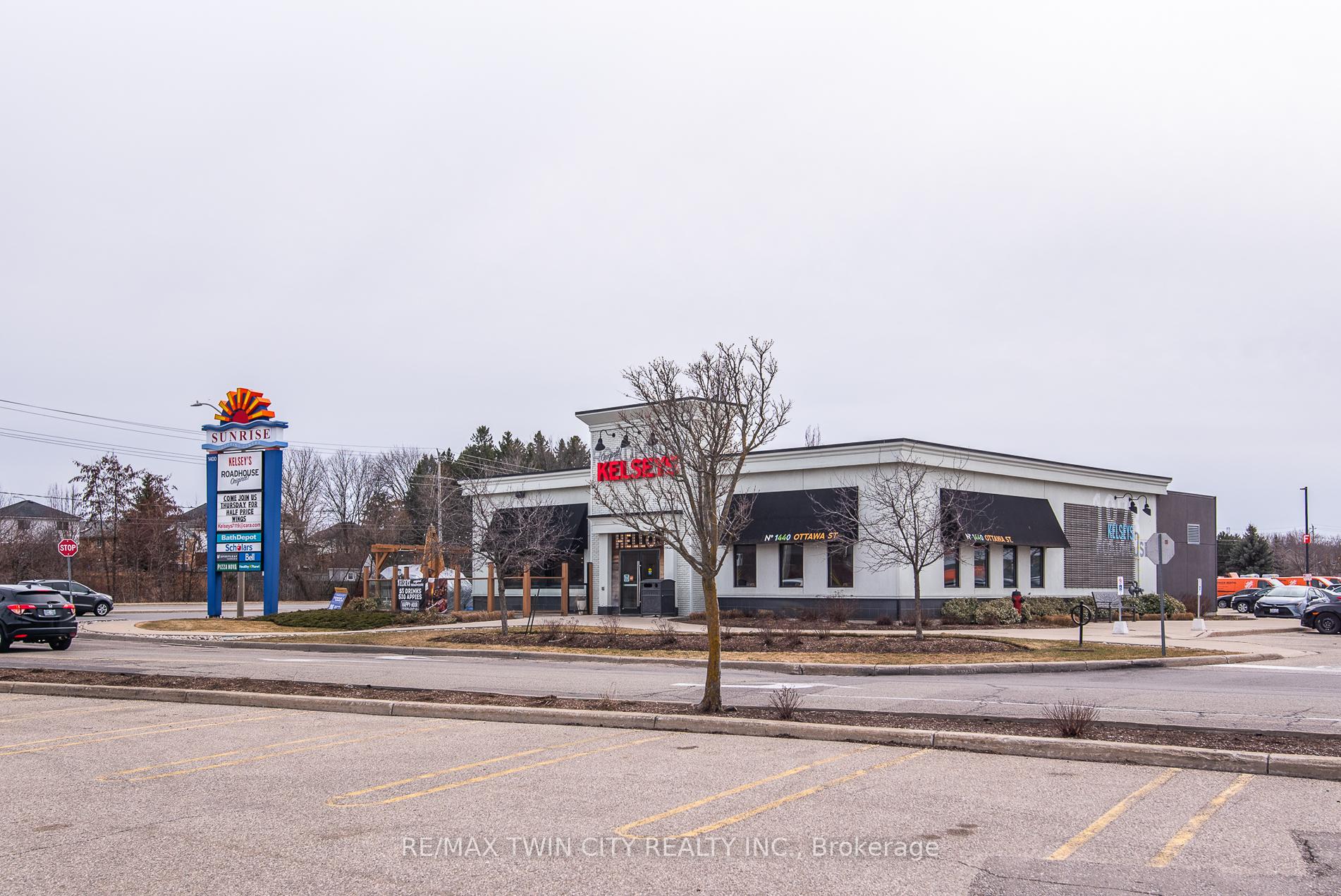 Photo 17 of 1471 Ottawa Street S, Kitchener — HOMEH