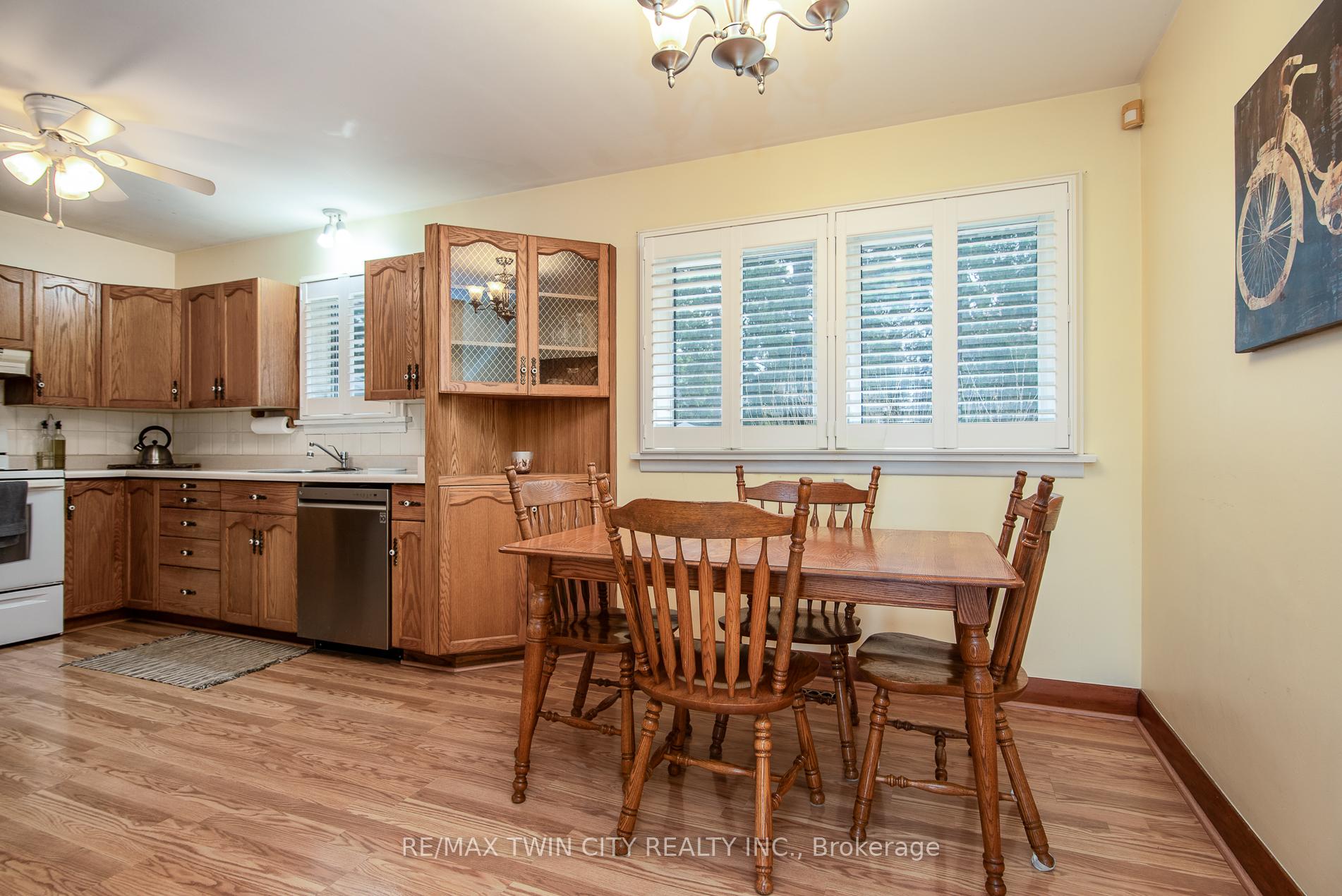 Photo 23 of 1471 Ottawa Street S, Kitchener — HOMEH