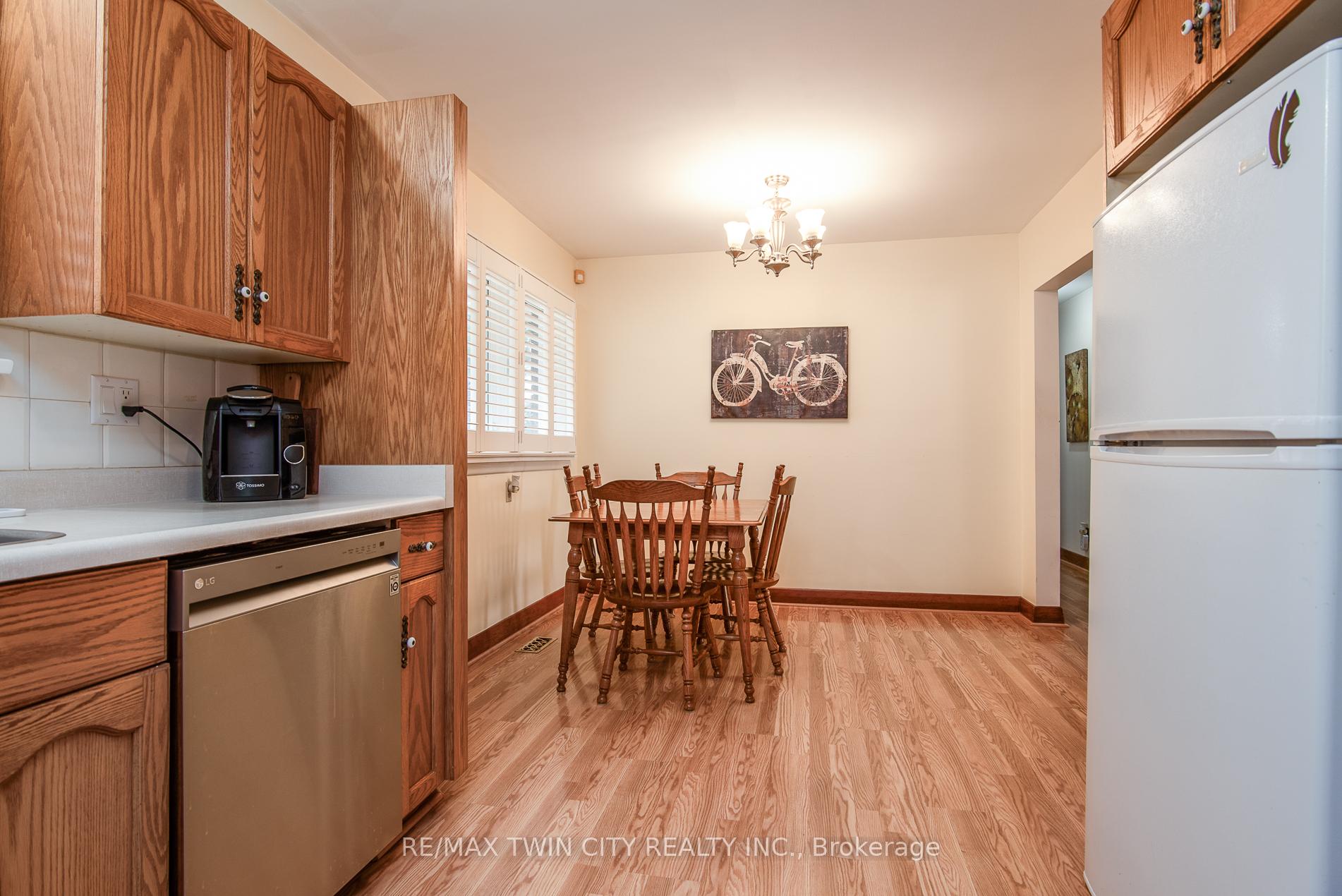 Photo 29 of 1471 Ottawa Street S, Kitchener — HOMEH