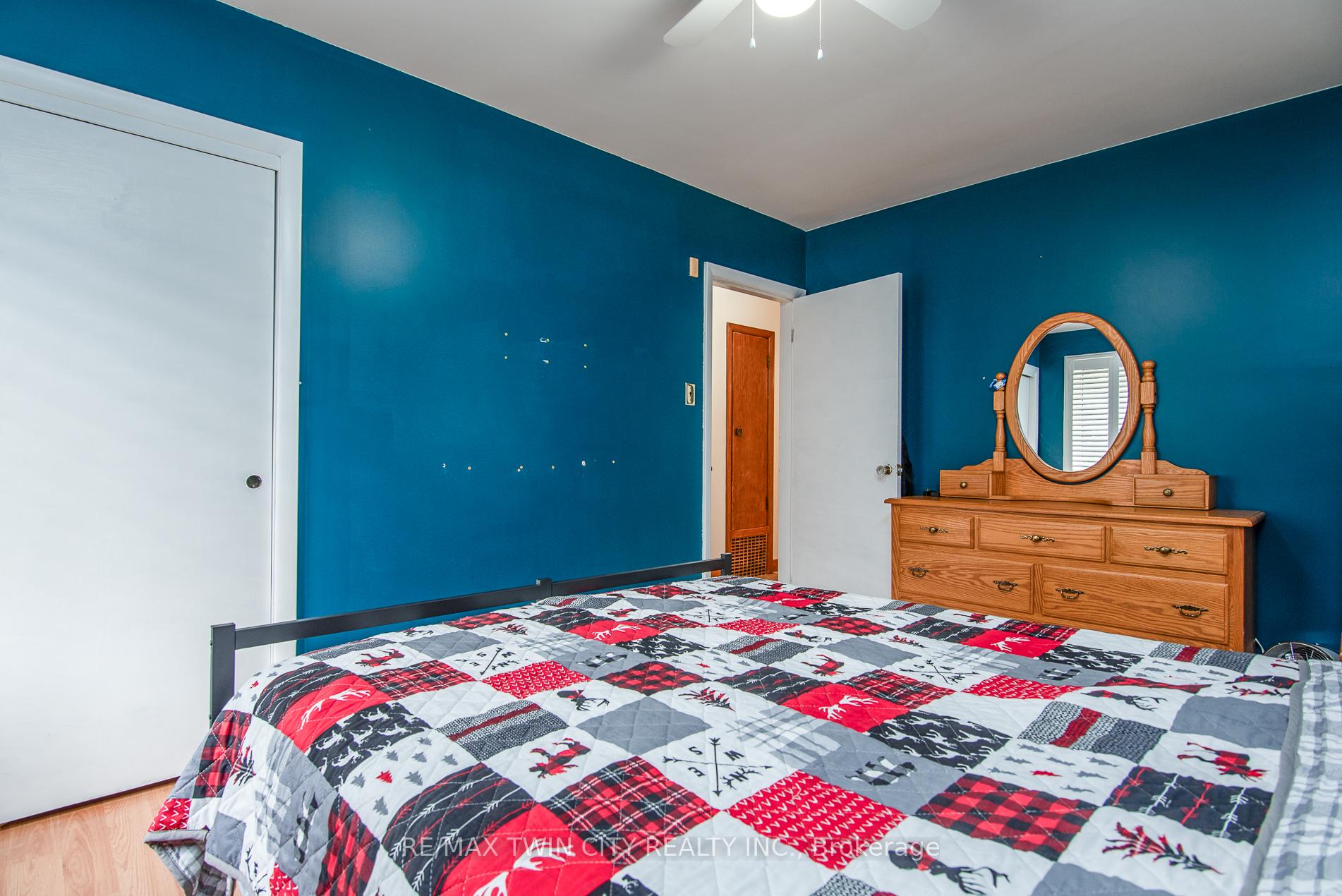 Photo 35 of 1471 Ottawa Street S, Kitchener — HOMEH