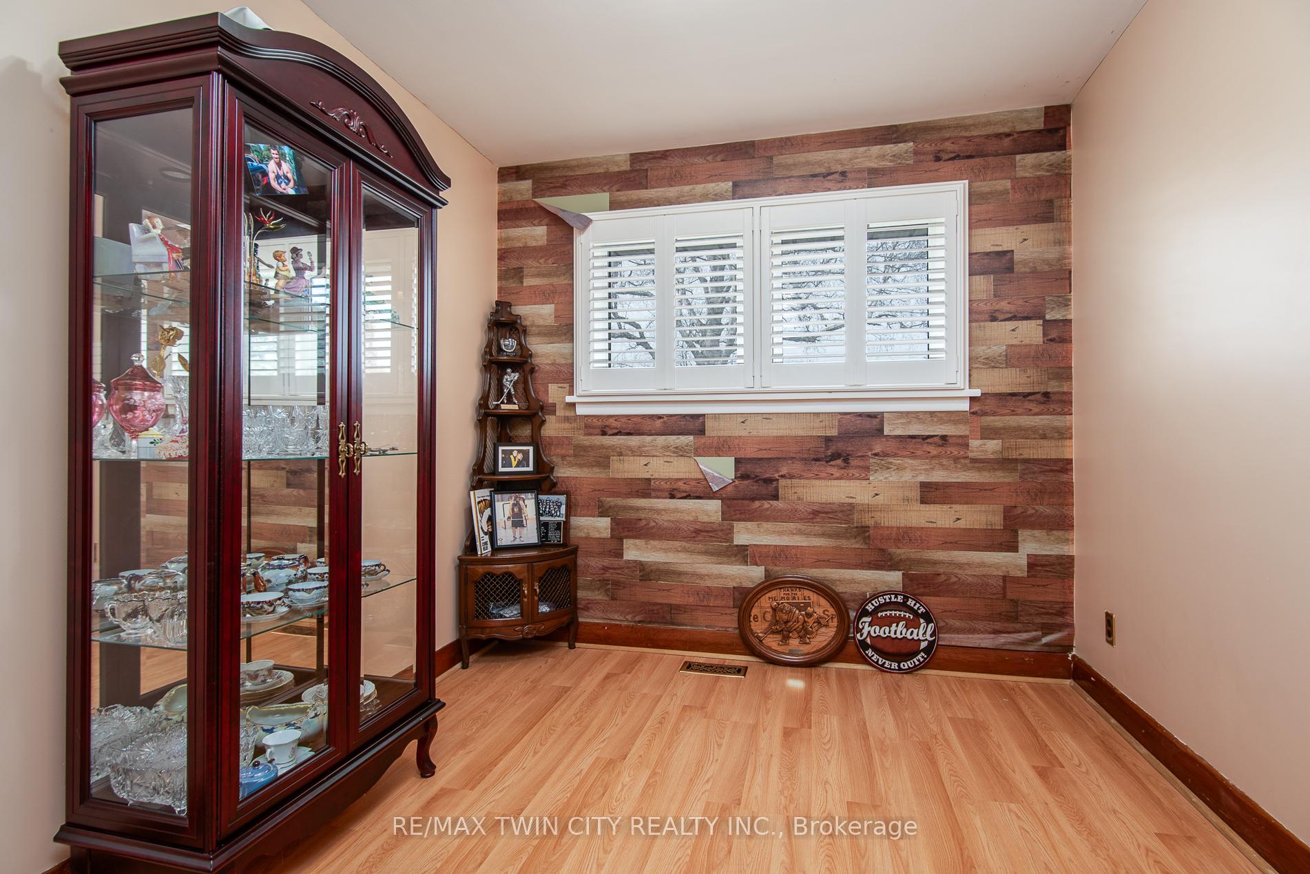 Photo 36 of 1471 Ottawa Street S, Kitchener — HOMEH