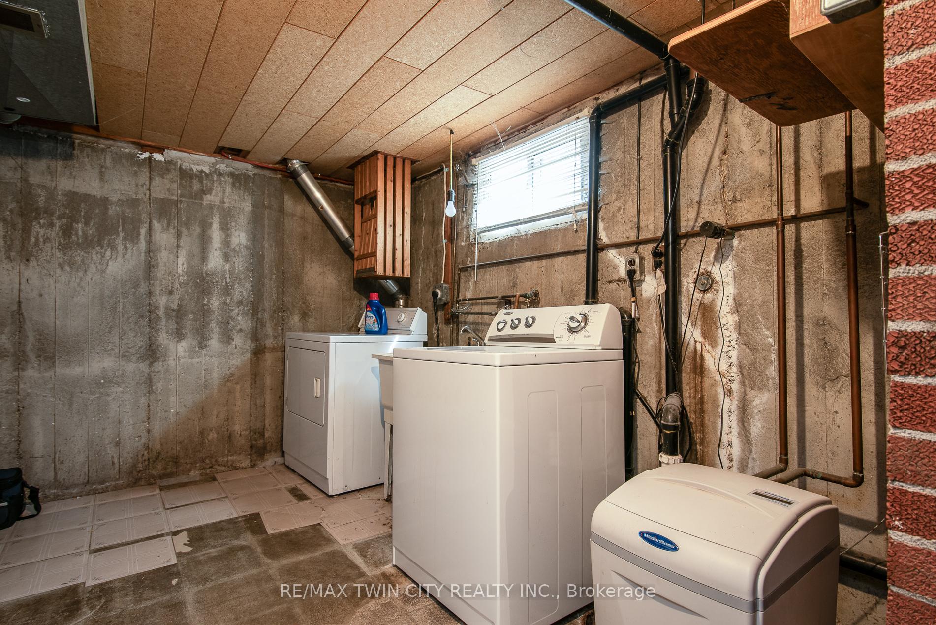 Photo 45 of 1471 Ottawa Street S, Kitchener — HOMEH