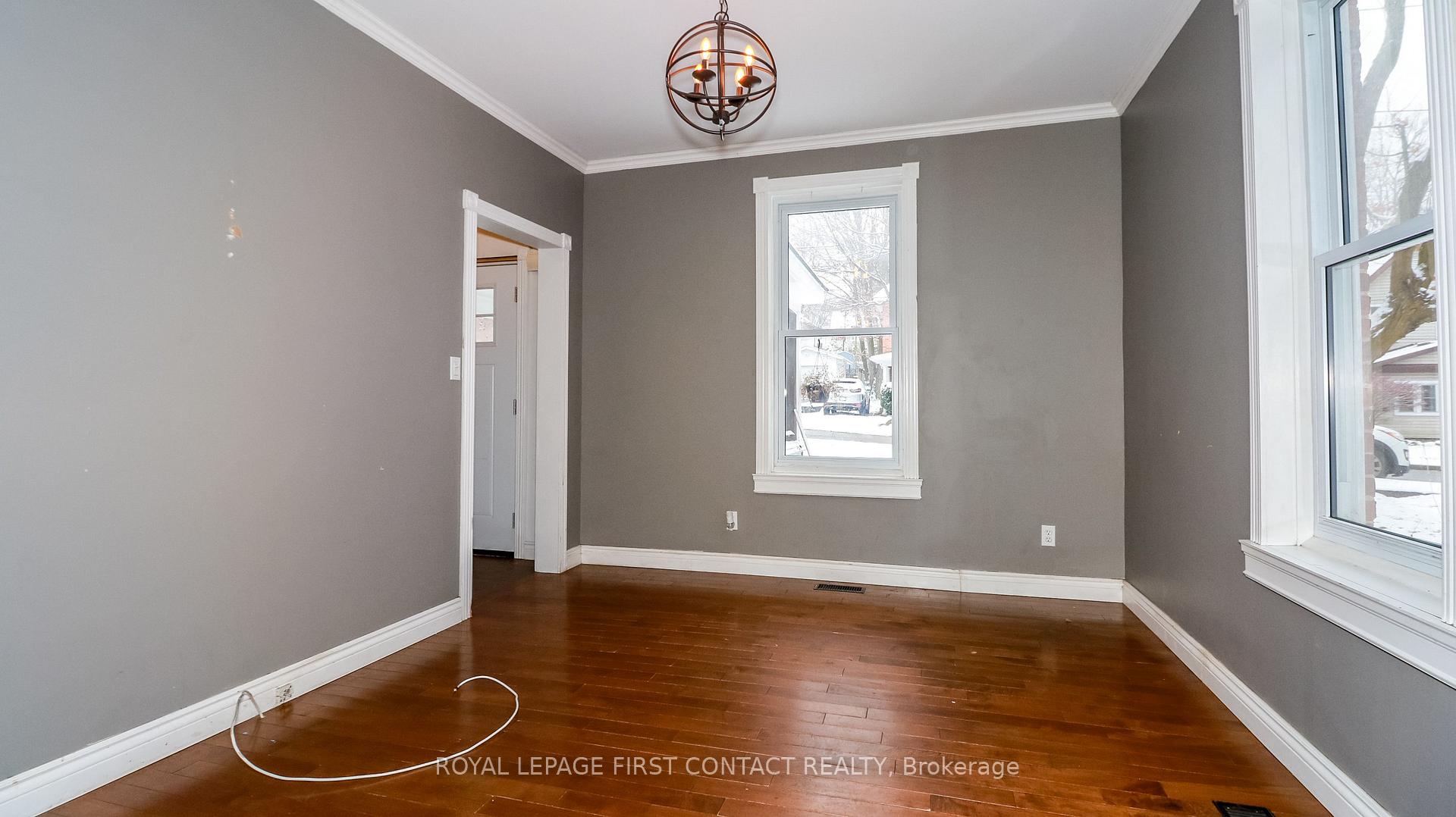 Photo 7 of 301 Fourth Street, Midland — HOMEH