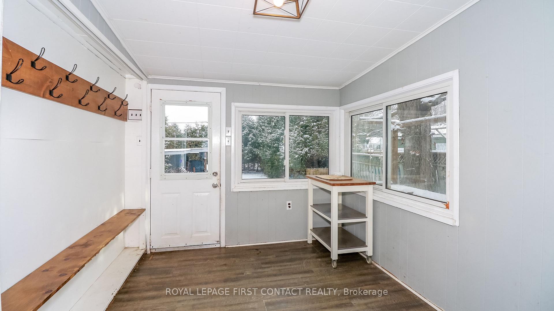 Photo 15 of 301 Fourth Street, Midland — HOMEH