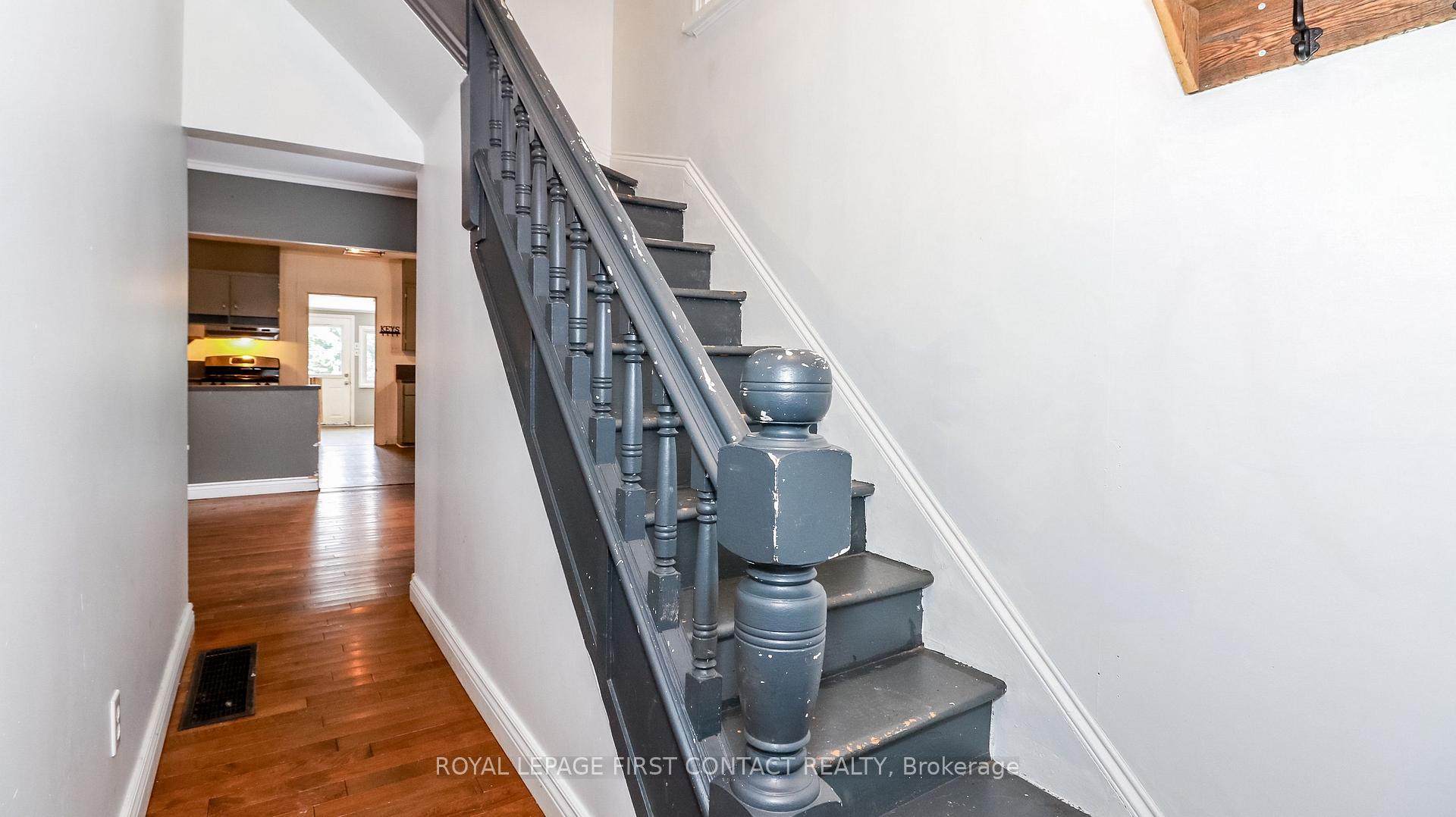 Photo 23 of 301 Fourth Street, Midland — HOMEH