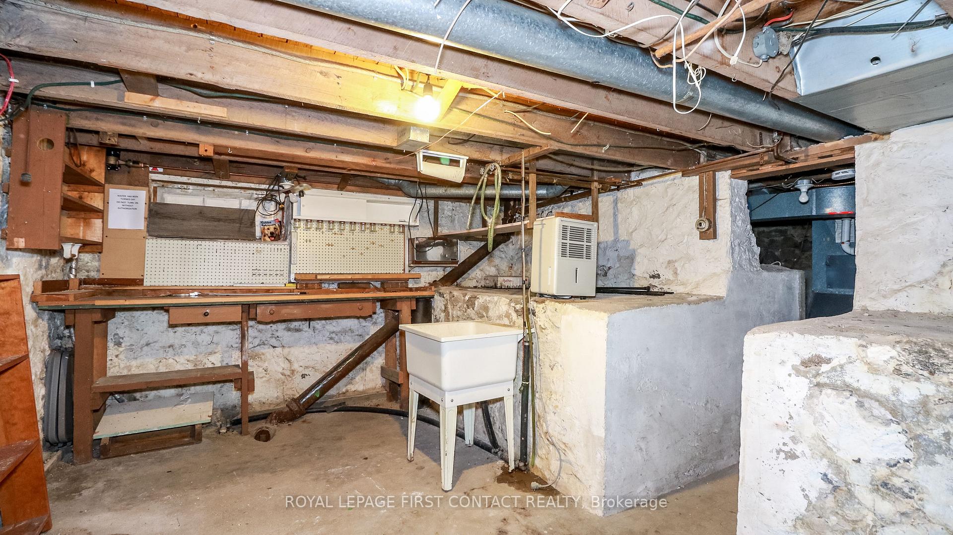 Photo 33 of 301 Fourth Street, Midland — HOMEH