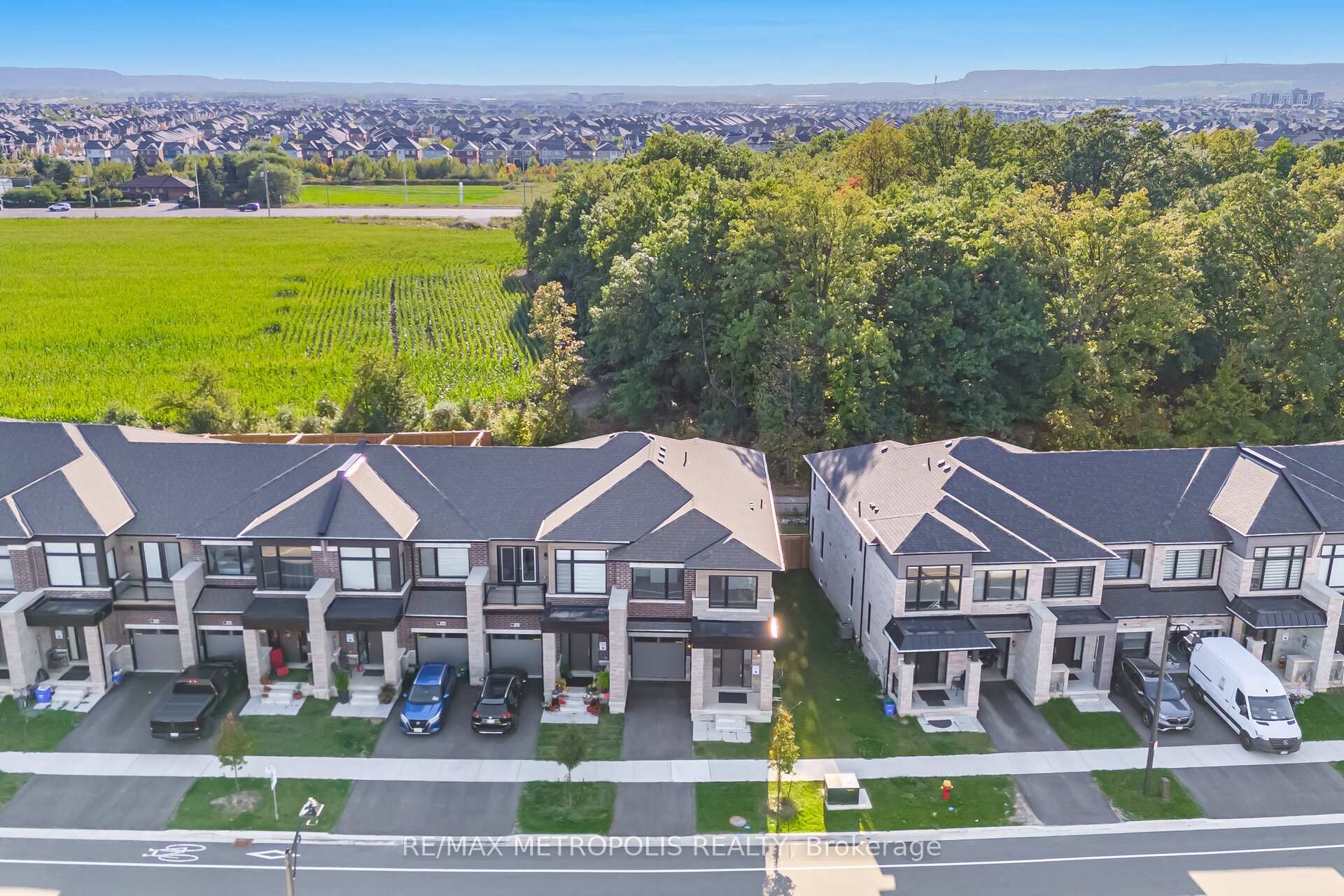 Photo 1 of 1460 Rose Way, Milton, Cobban — HOMEH