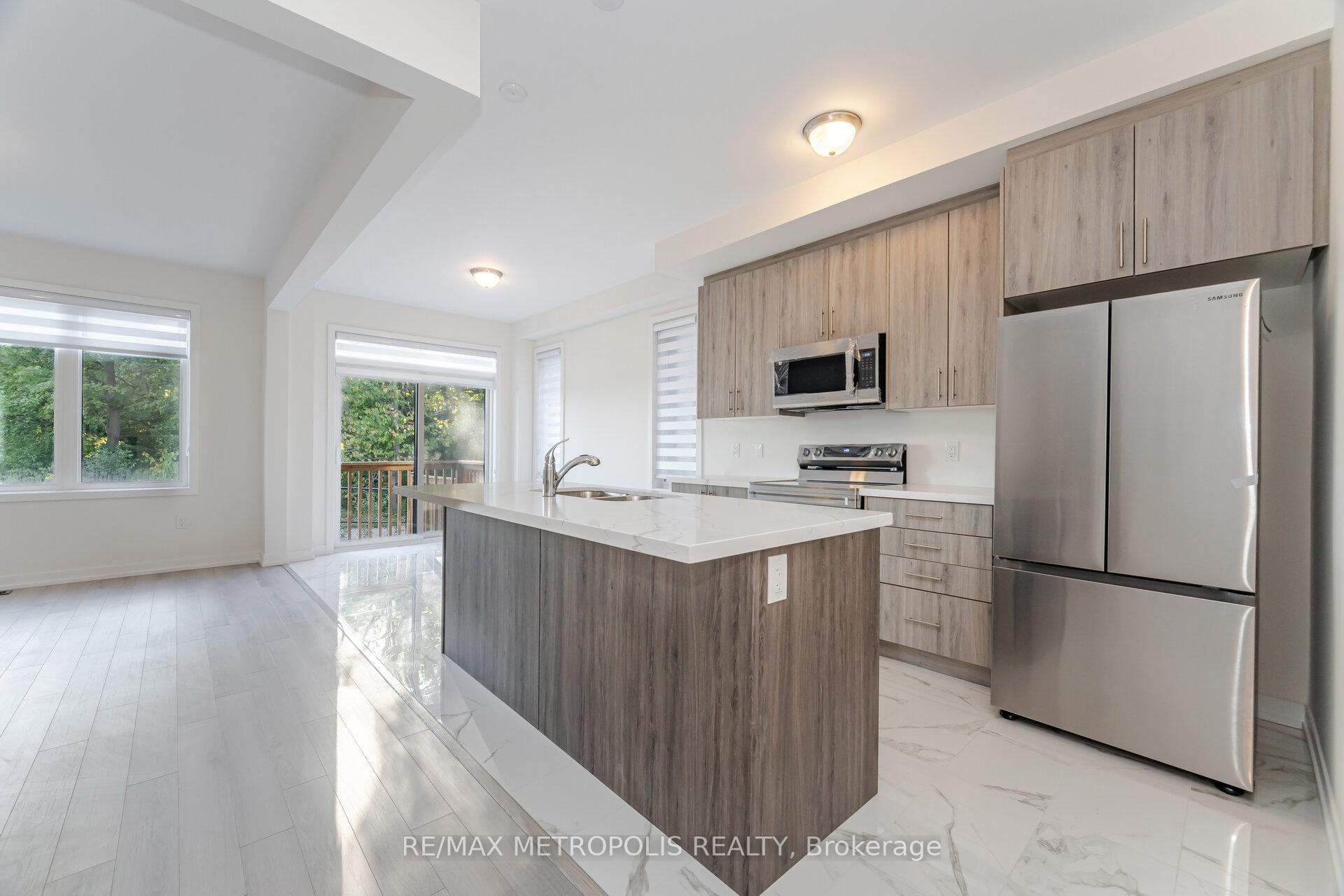 Photo 17 of 1460 Rose Way, Milton, Cobban — HOMEH