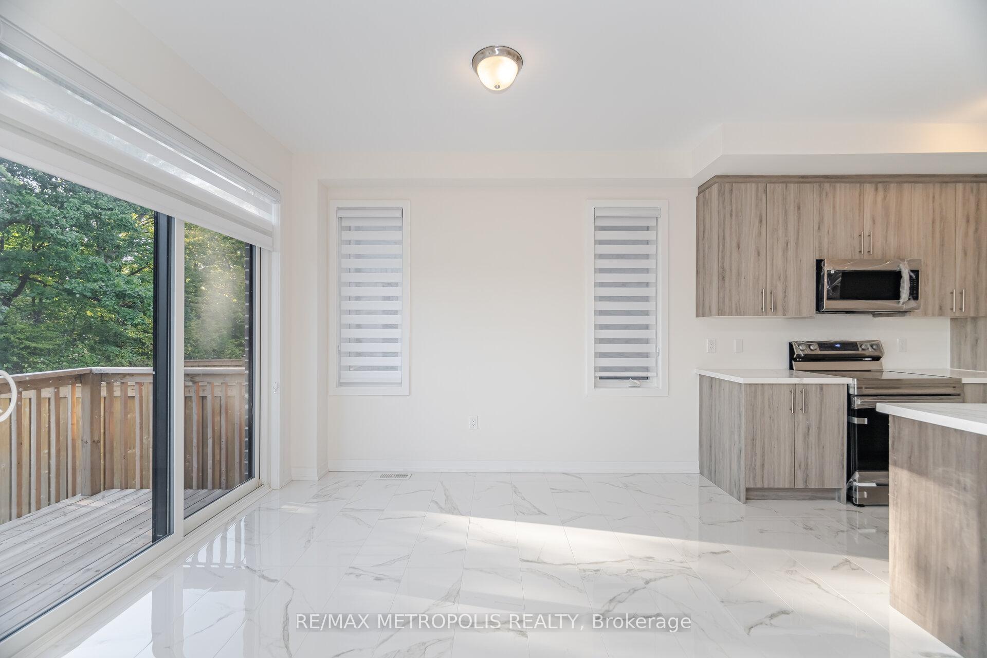 Photo 22 of 1460 Rose Way, Milton, Cobban — HOMEH
