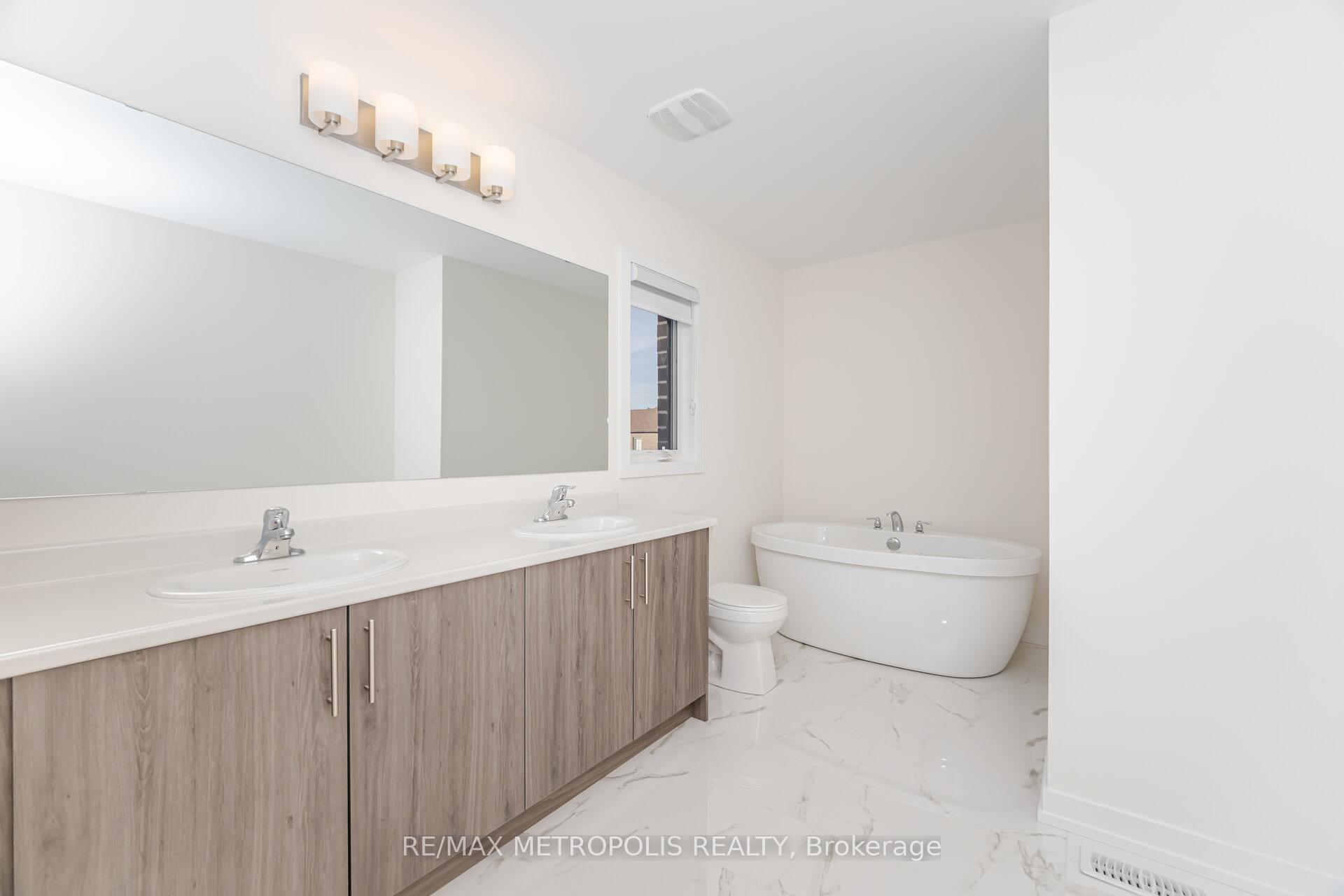 Photo 34 of 1460 Rose Way, Milton, Cobban — HOMEH