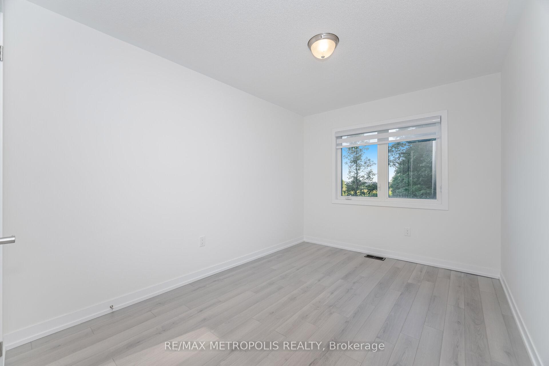 Photo 39 of 1460 Rose Way, Milton, Cobban — HOMEH