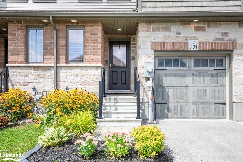 Photo 2 of 964 Wright Drive, Midland — HOMEH