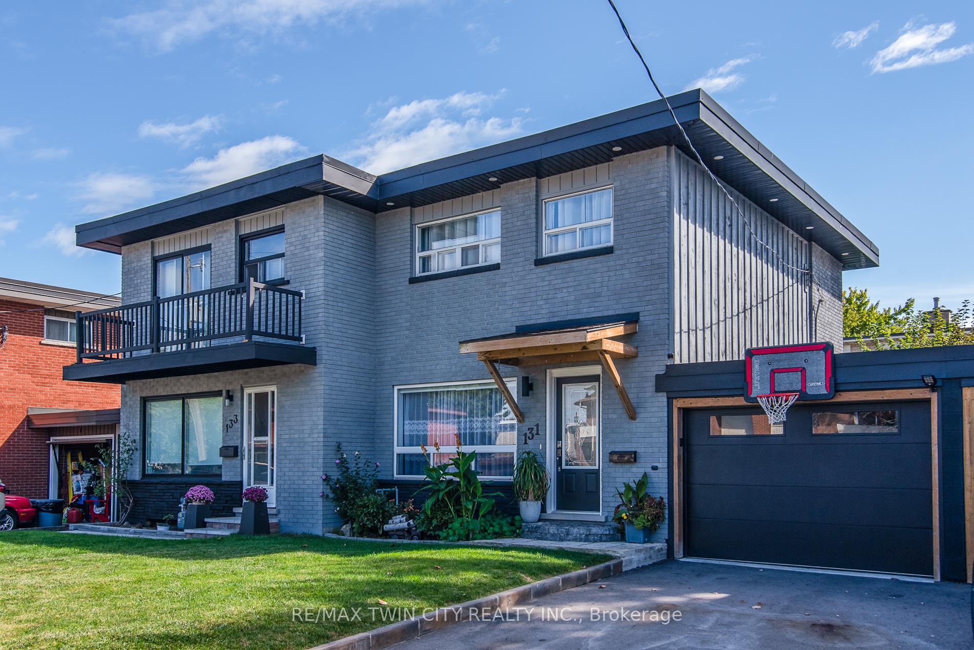 Photo 3 of 131 Kraft Avenue, Kitchener — HOMEH
