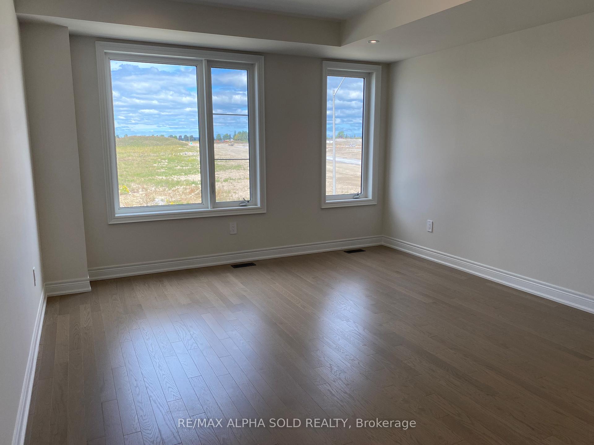 Photo 12 of 559 Vine Cliff Boulevard, Markham, Rural Markham — HOMEH