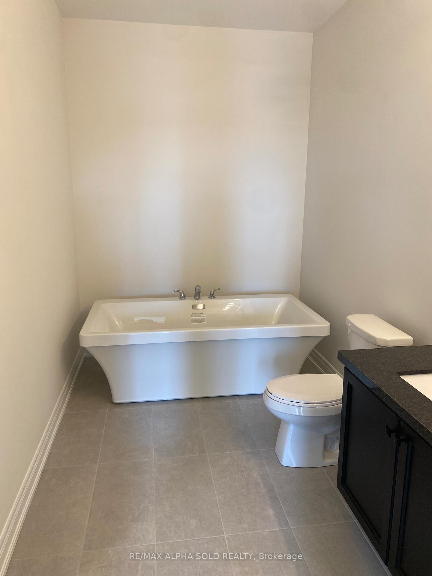 Photo 13 of 559 Vine Cliff Boulevard, Markham, Rural Markham — HOMEH