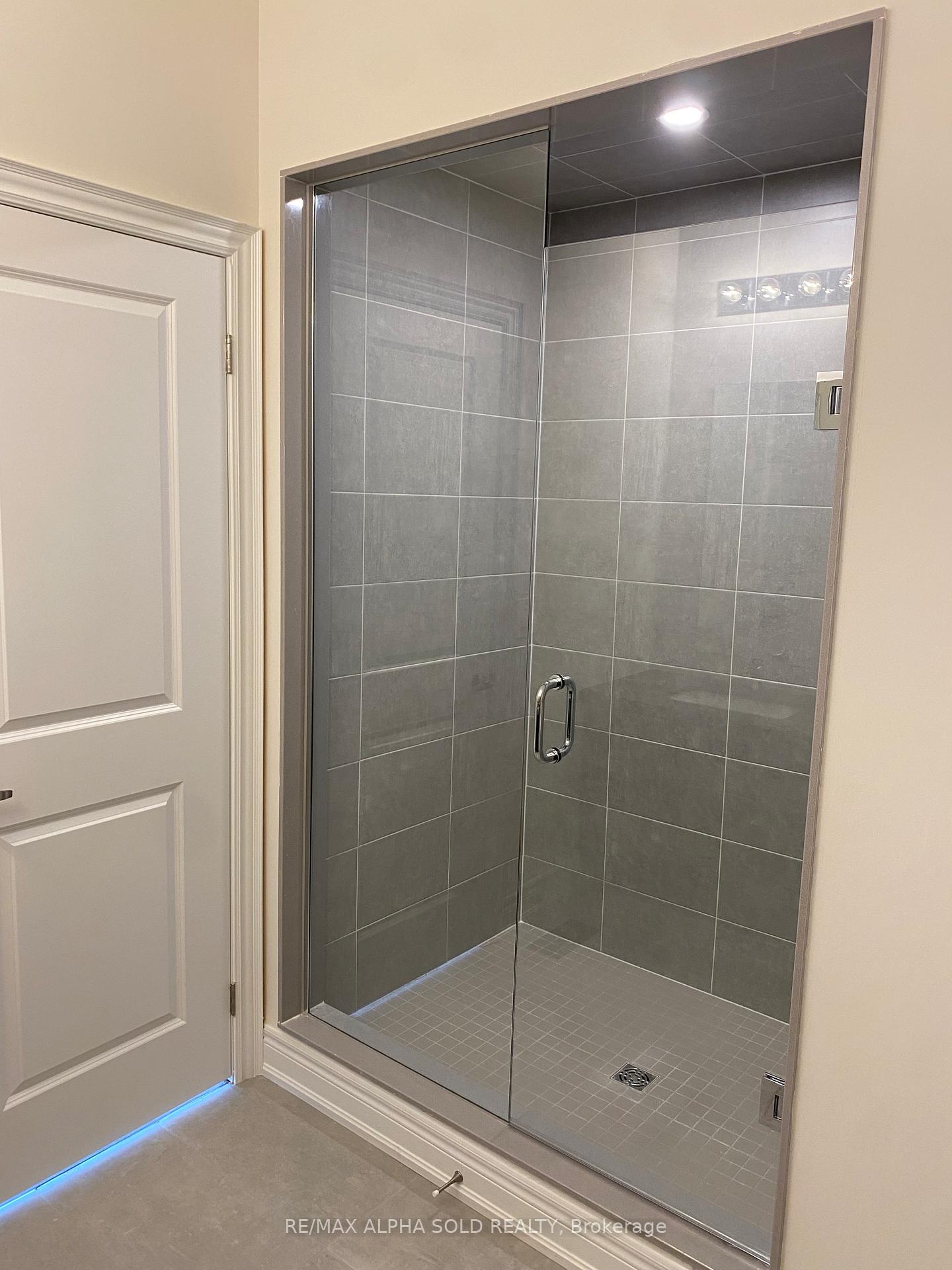 Photo 14 of 559 Vine Cliff Boulevard, Markham, Rural Markham — HOMEH