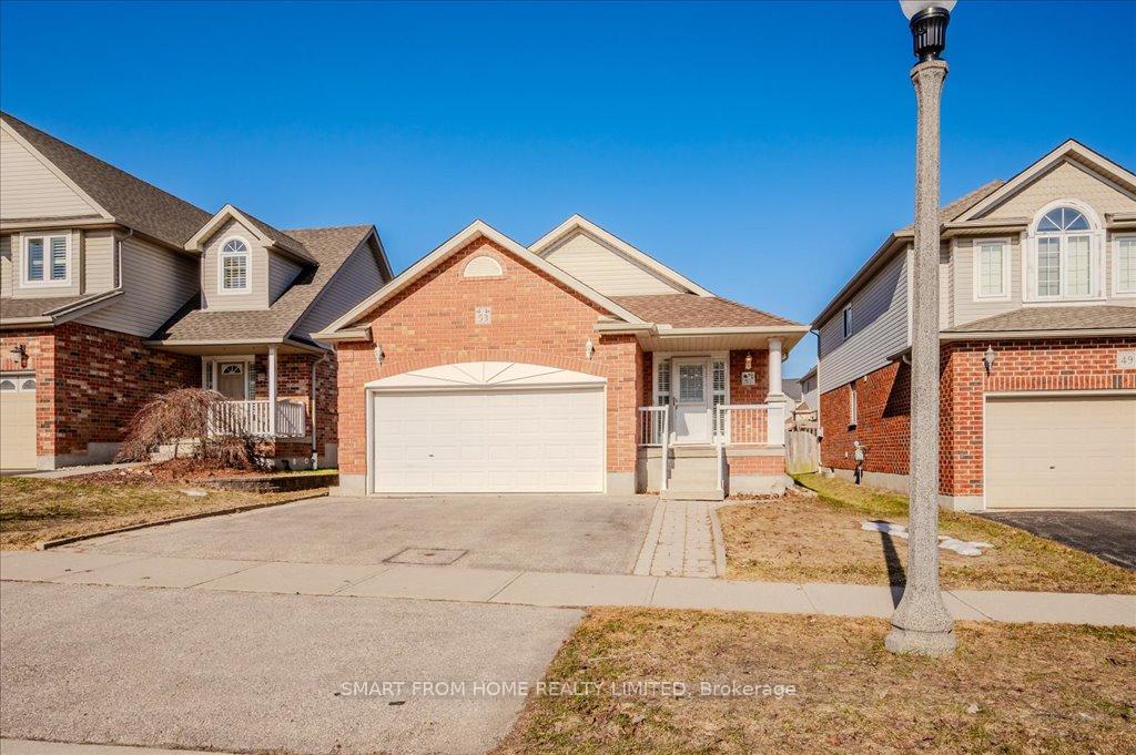 Photo 4 of 53 Apple Ridge Drive, Kitchener, Doon South — HOMEH