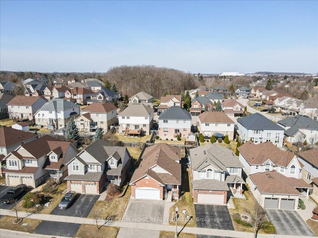 Photo 34 of 53 Apple Ridge Drive, Kitchener, Doon South — HOMEH