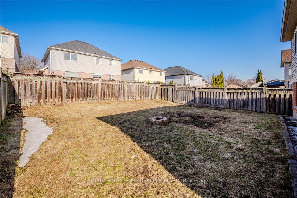 Photo 39 of 53 Apple Ridge Drive, Kitchener, Doon South — HOMEH