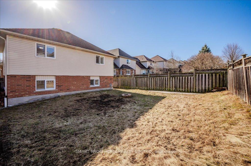 Photo 41 of 53 Apple Ridge Drive, Kitchener, Doon South — HOMEH