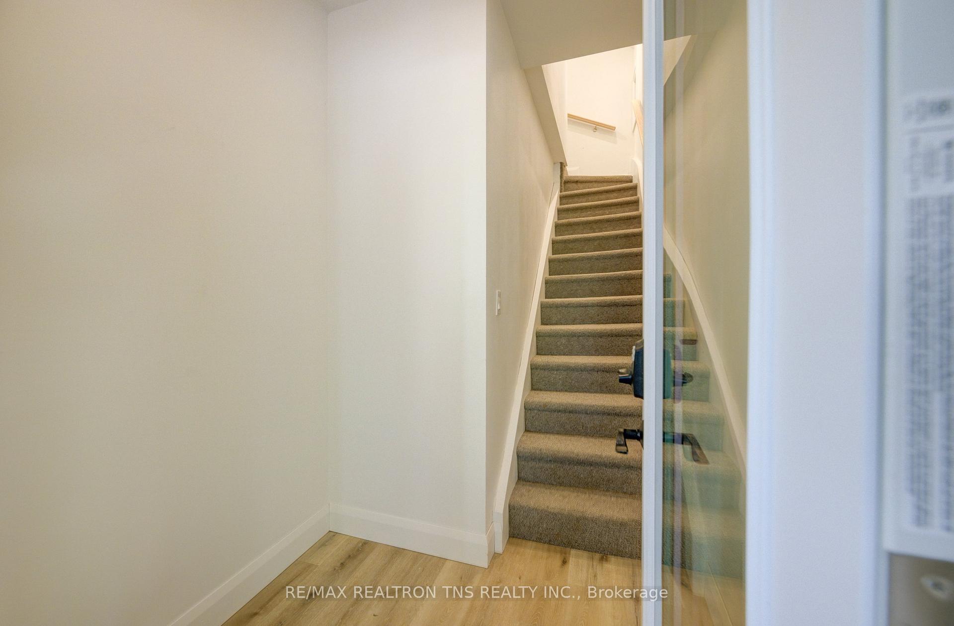 Photo 12 of Unit 2, 43 West Avenue S, Hamilton, Stinson — HOMEH
