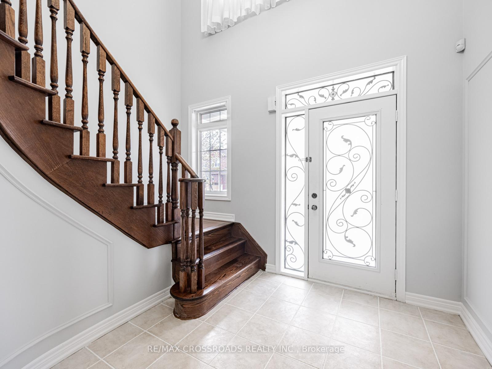 Photo 2 of 90 Reginald Lamb Crescent, Markham, Box Grove — HOMEH
