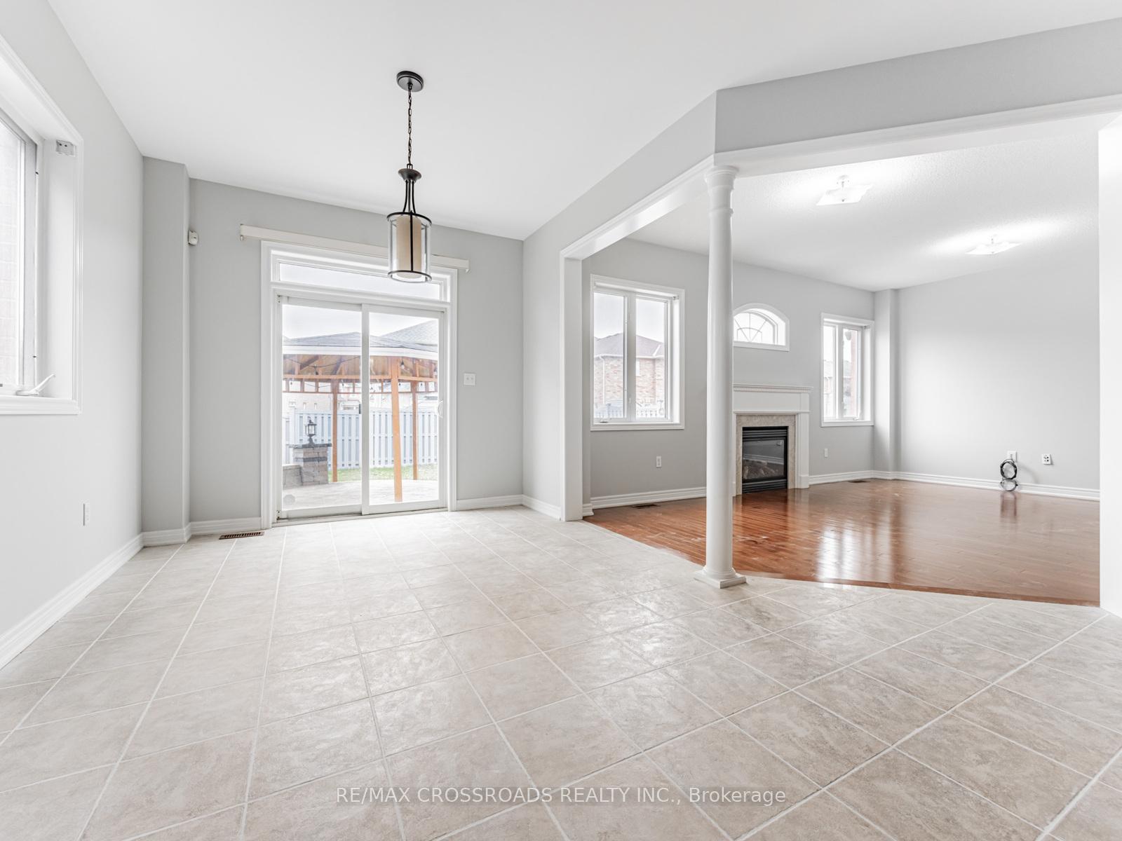 Photo 7 of 90 Reginald Lamb Crescent, Markham, Box Grove — HOMEH