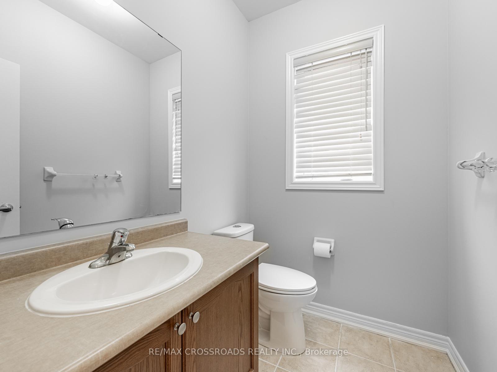 Photo 16 of 90 Reginald Lamb Crescent, Markham, Box Grove — HOMEH