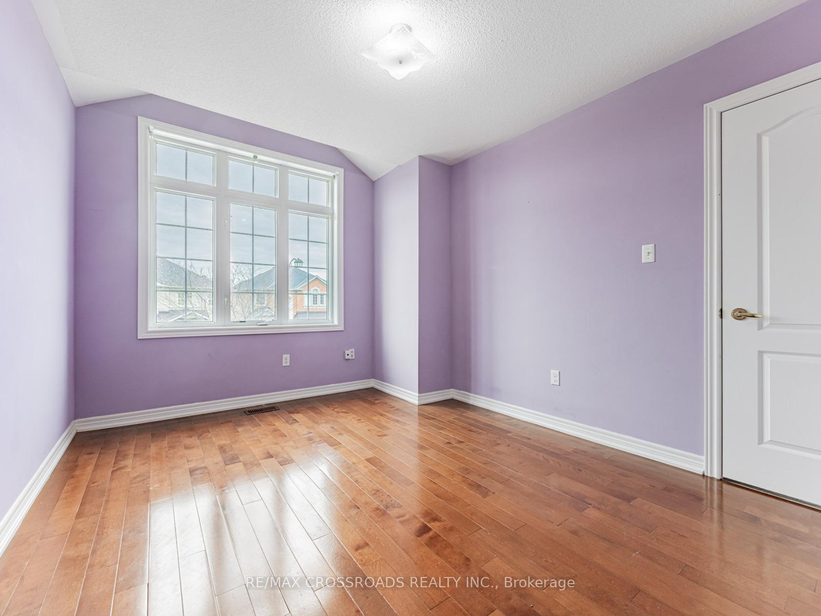 Photo 19 of 90 Reginald Lamb Crescent, Markham, Box Grove — HOMEH
