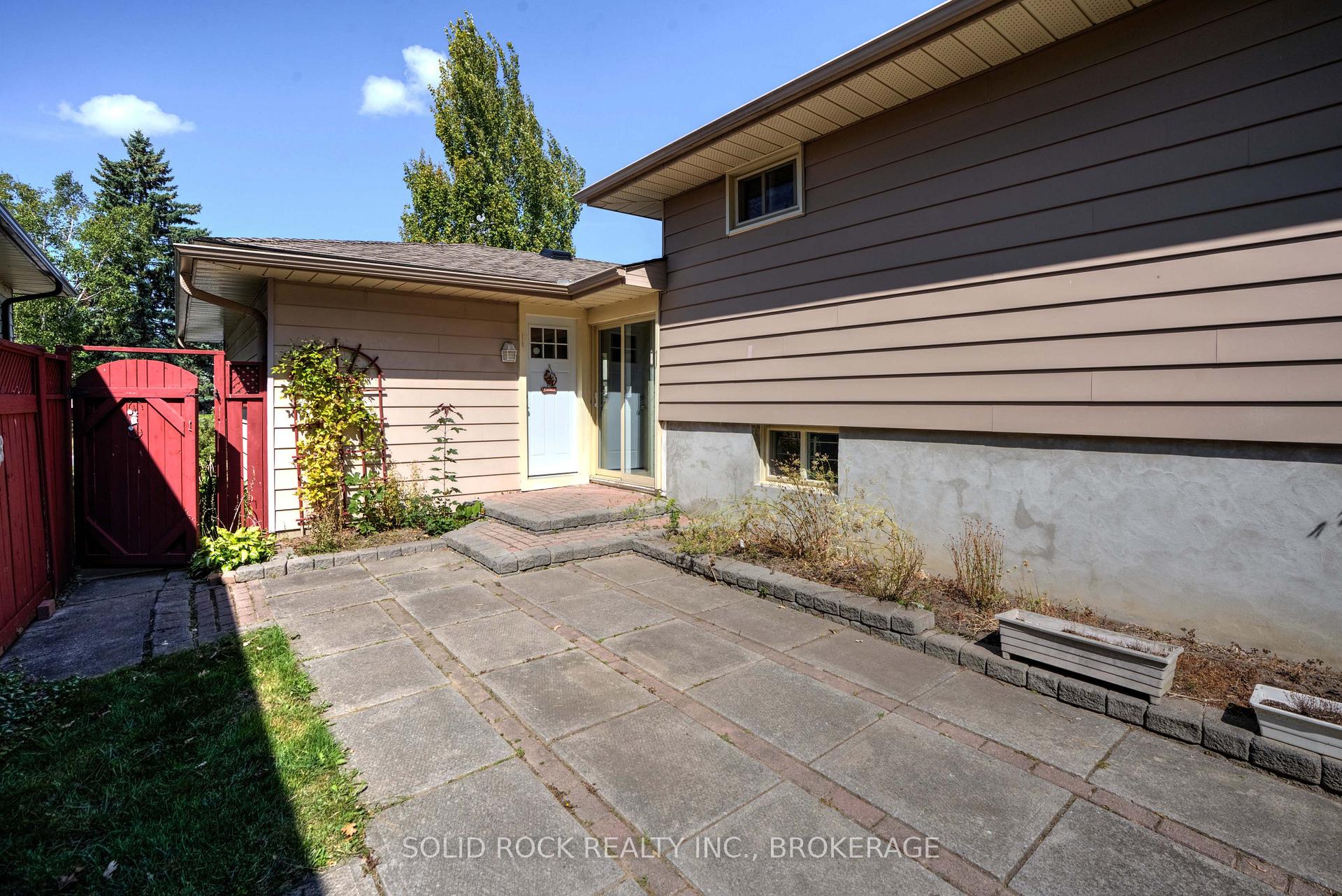 Photo 5 of 773 Kimberley Street, Kingston, North of Taylor-Kidd Blvd — HOMEH