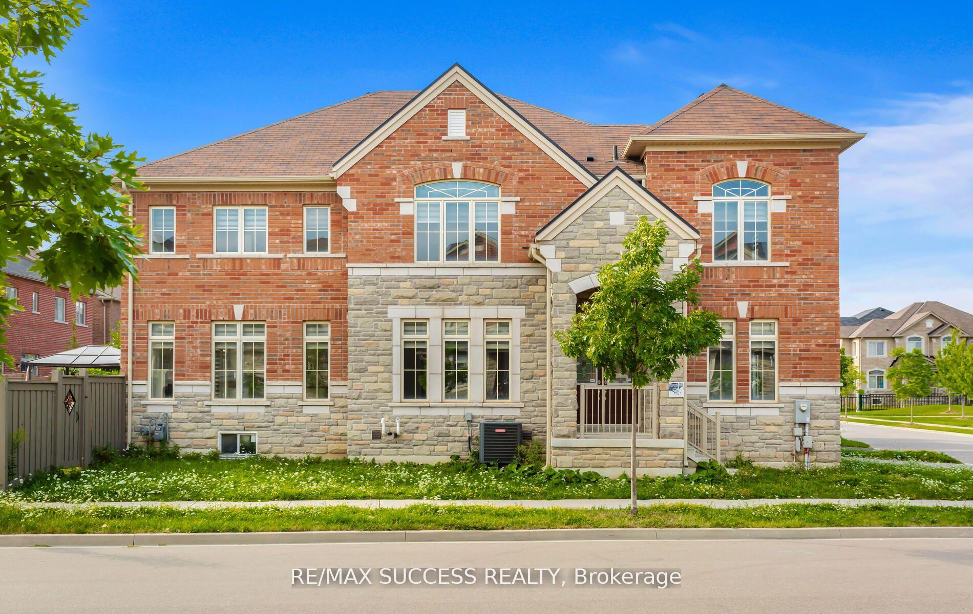 Photo 1 of 1554 Devine Point, Milton, Ford — HOMEH