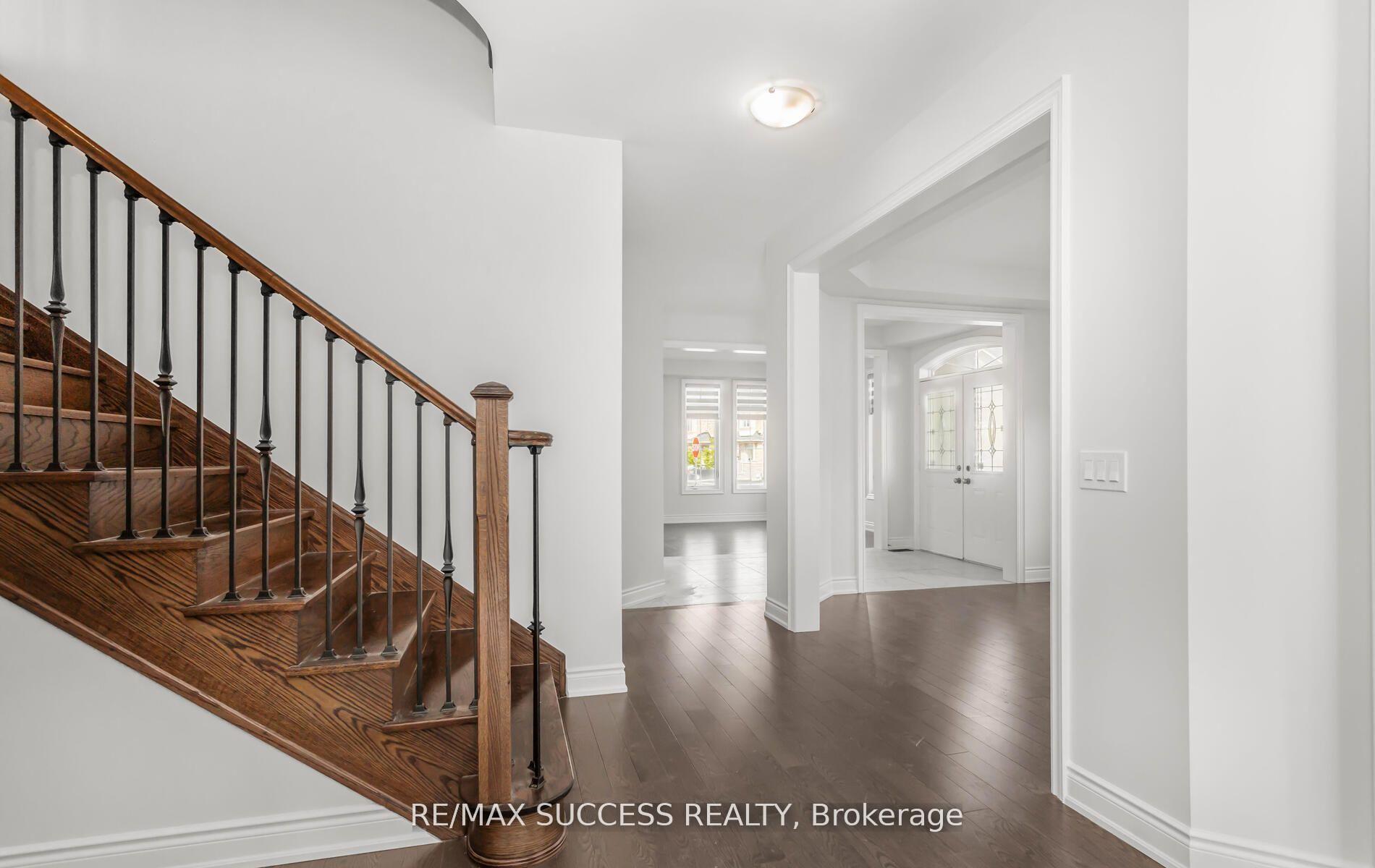 Photo 10 of 1554 Devine Point, Milton, Ford — HOMEH