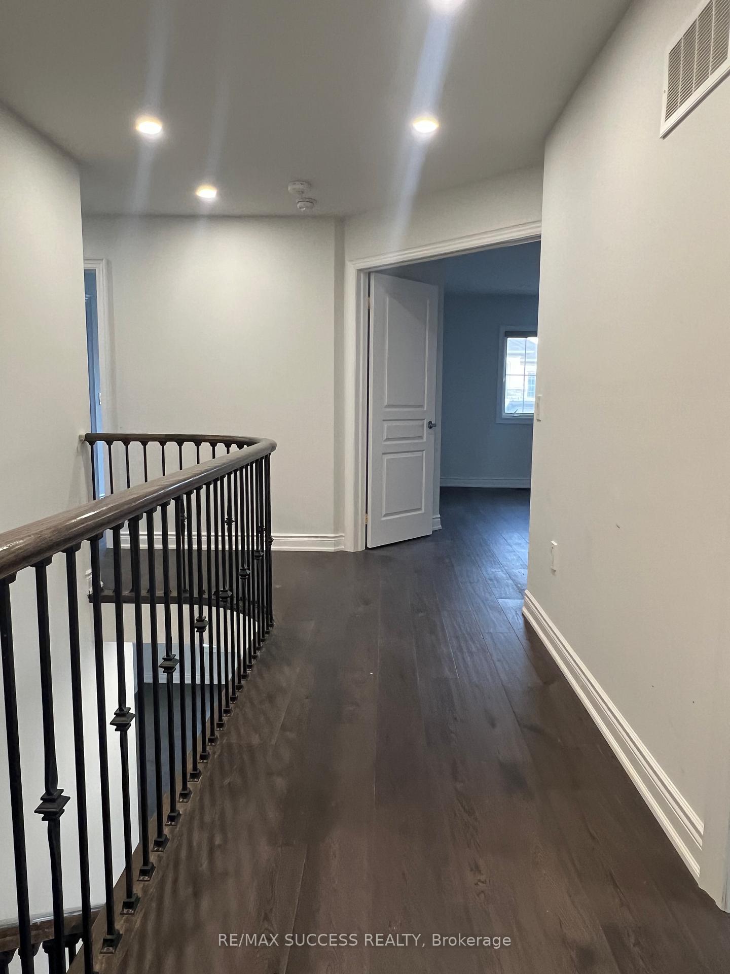 Photo 18 of 1554 Devine Point, Milton, Ford — HOMEH