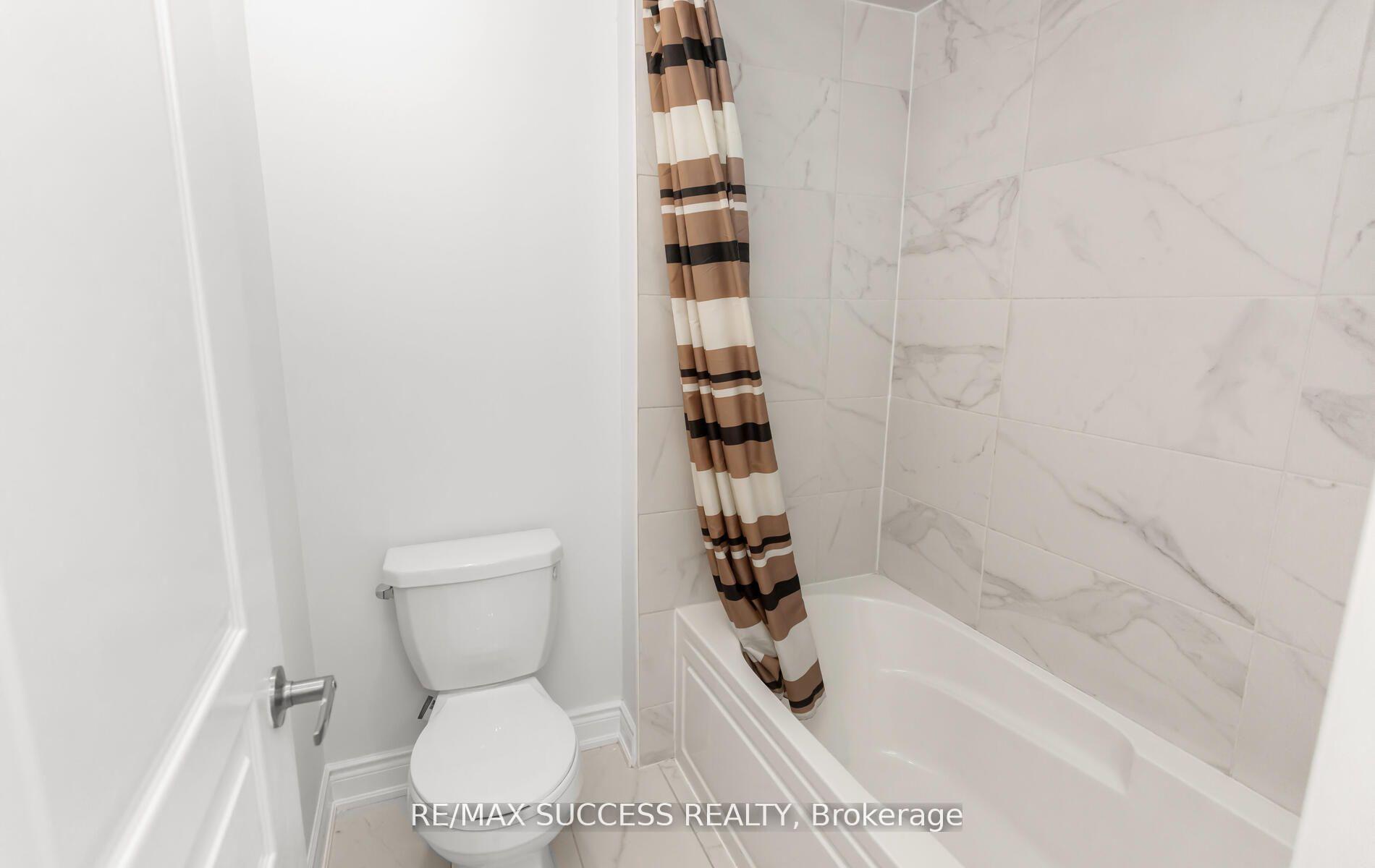 Photo 25 of 1554 Devine Point, Milton, Ford — HOMEH