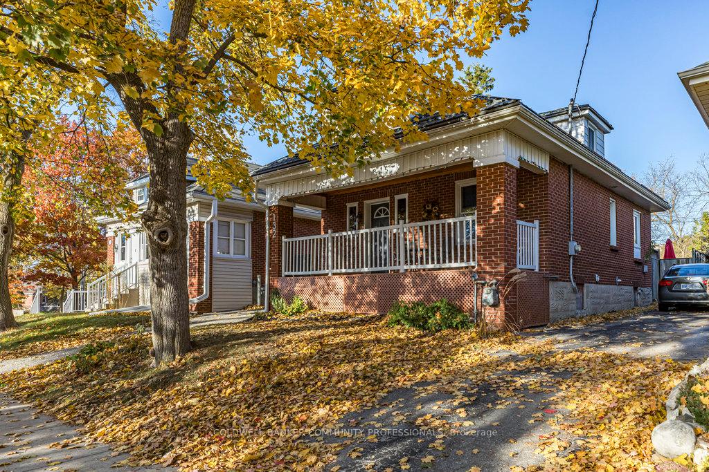 Photo 2 of 132 West Avenue W, Kitchener — HOMEH