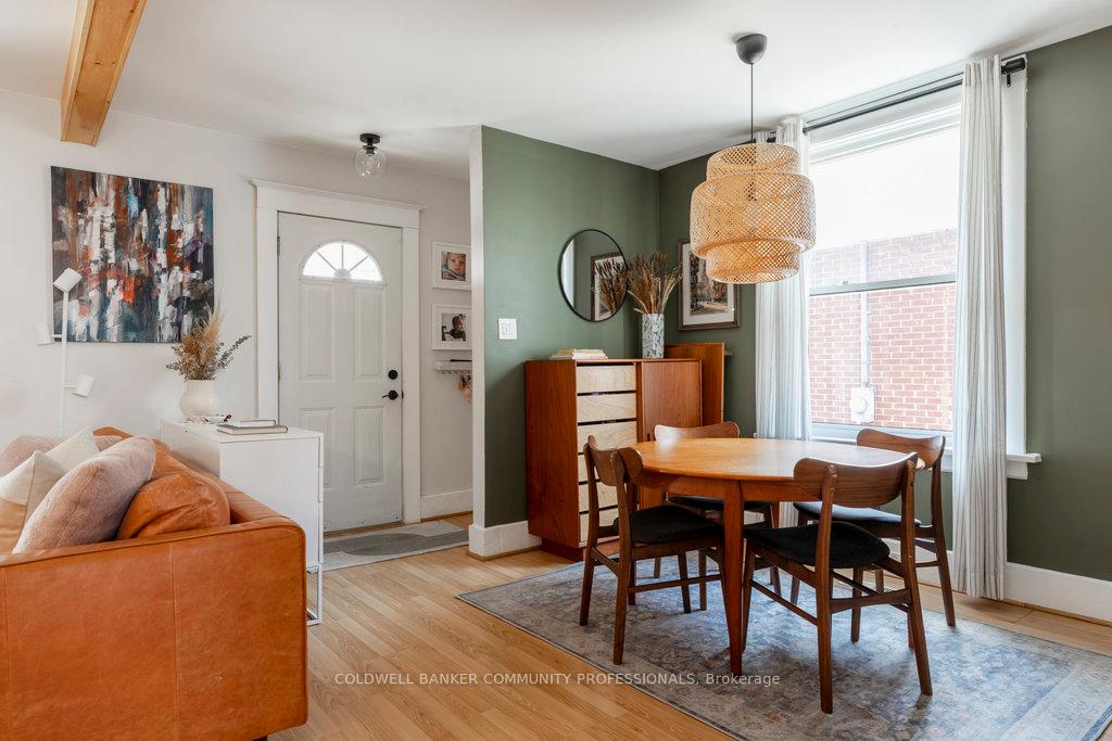 Photo 13 of 132 West Avenue W, Kitchener — HOMEH