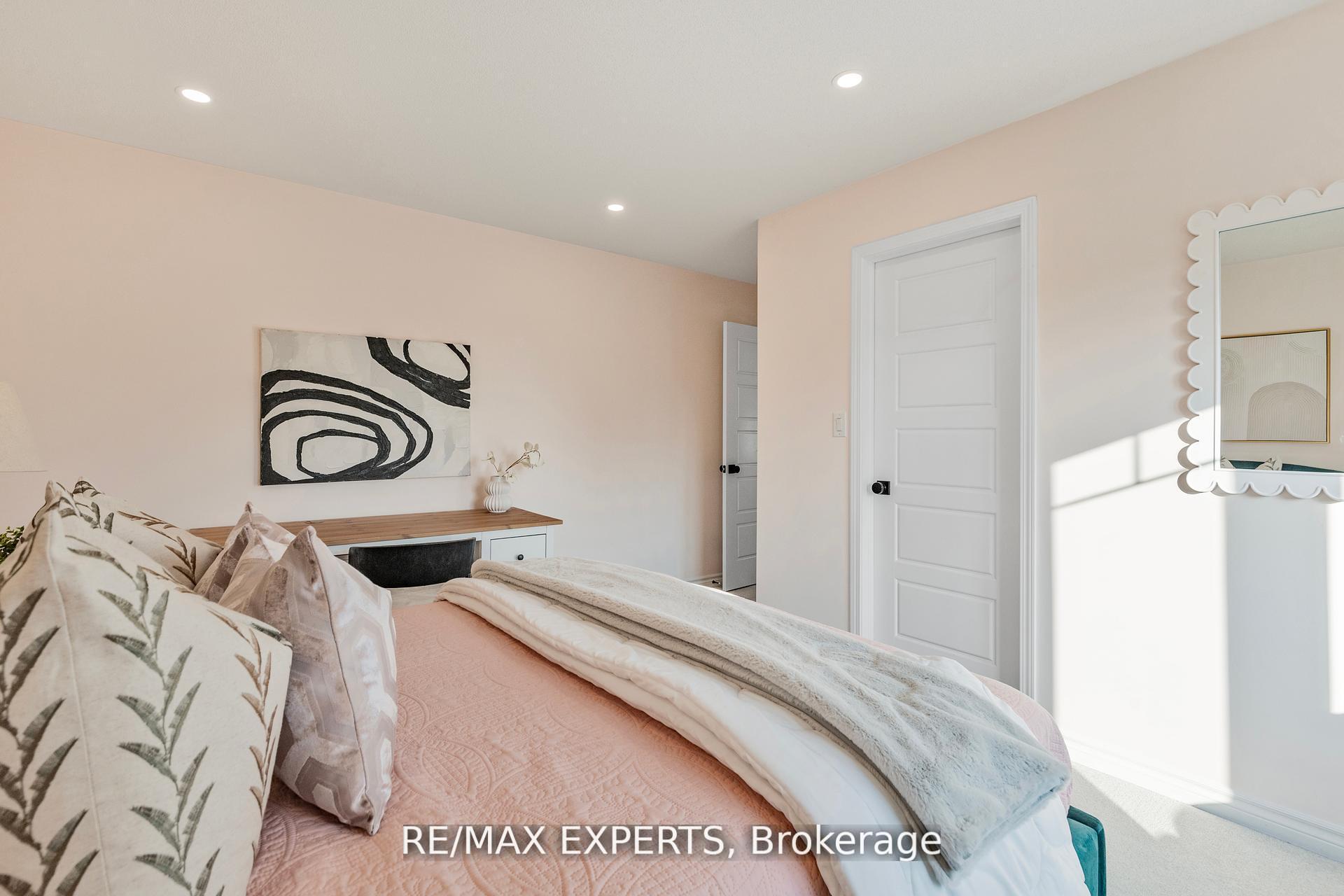 Photo 17 of 1295 Kovachik Boulevard, Milton, Walker — HOMEH